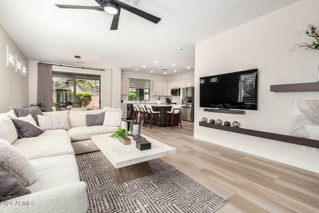 Photo of 41502 N Chase Oaks Way, Anthem, AZ 85086 (MLS # 6937782)