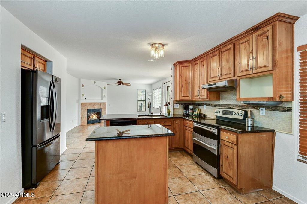 Photo of 12879 W Sheridan Street, Avondale, AZ 85392 (MLS # 6937905)