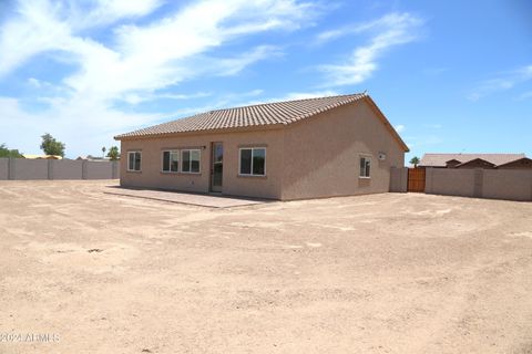 A home in Arizona City