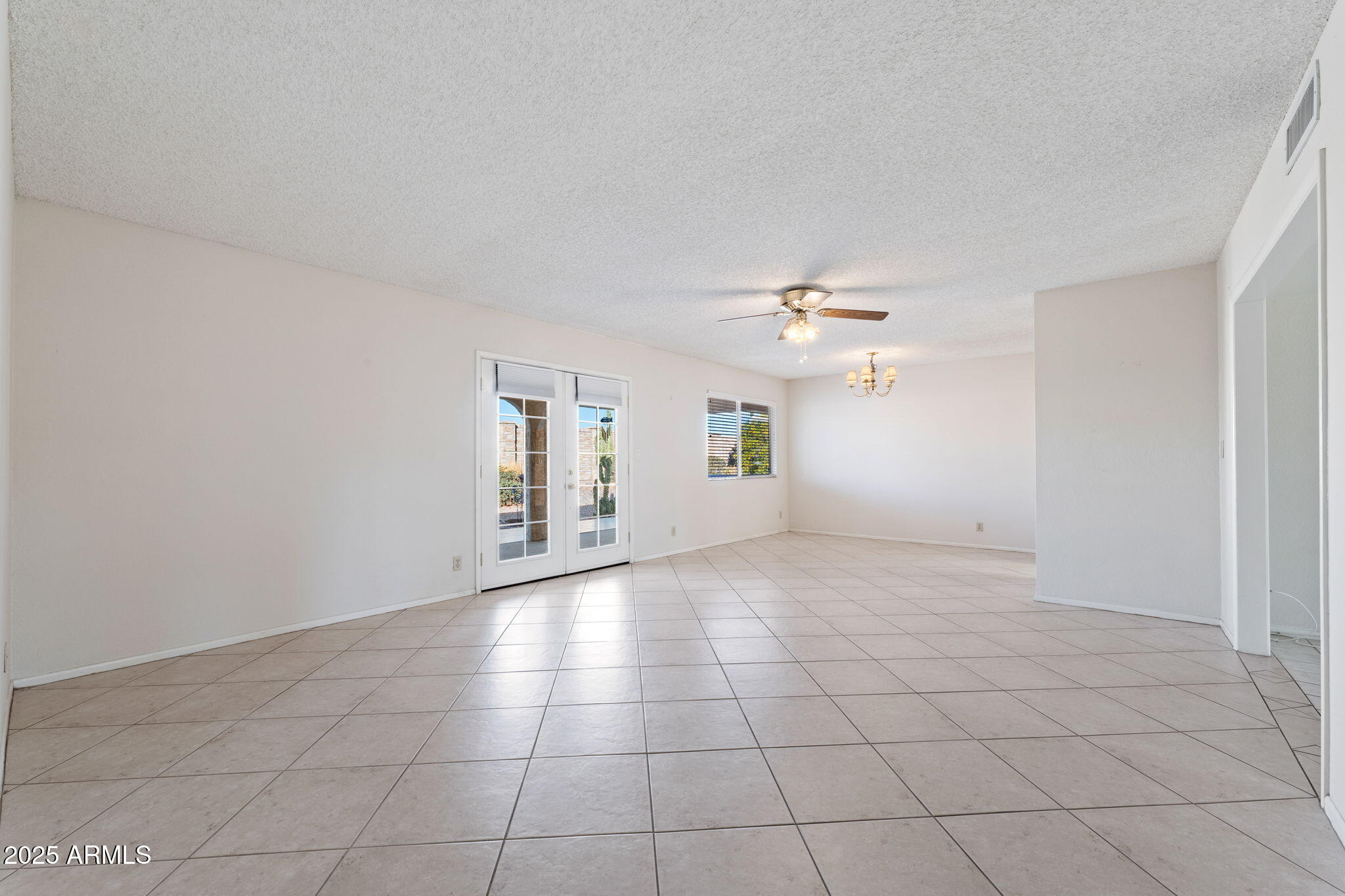 1000 LEISURE WORLD --