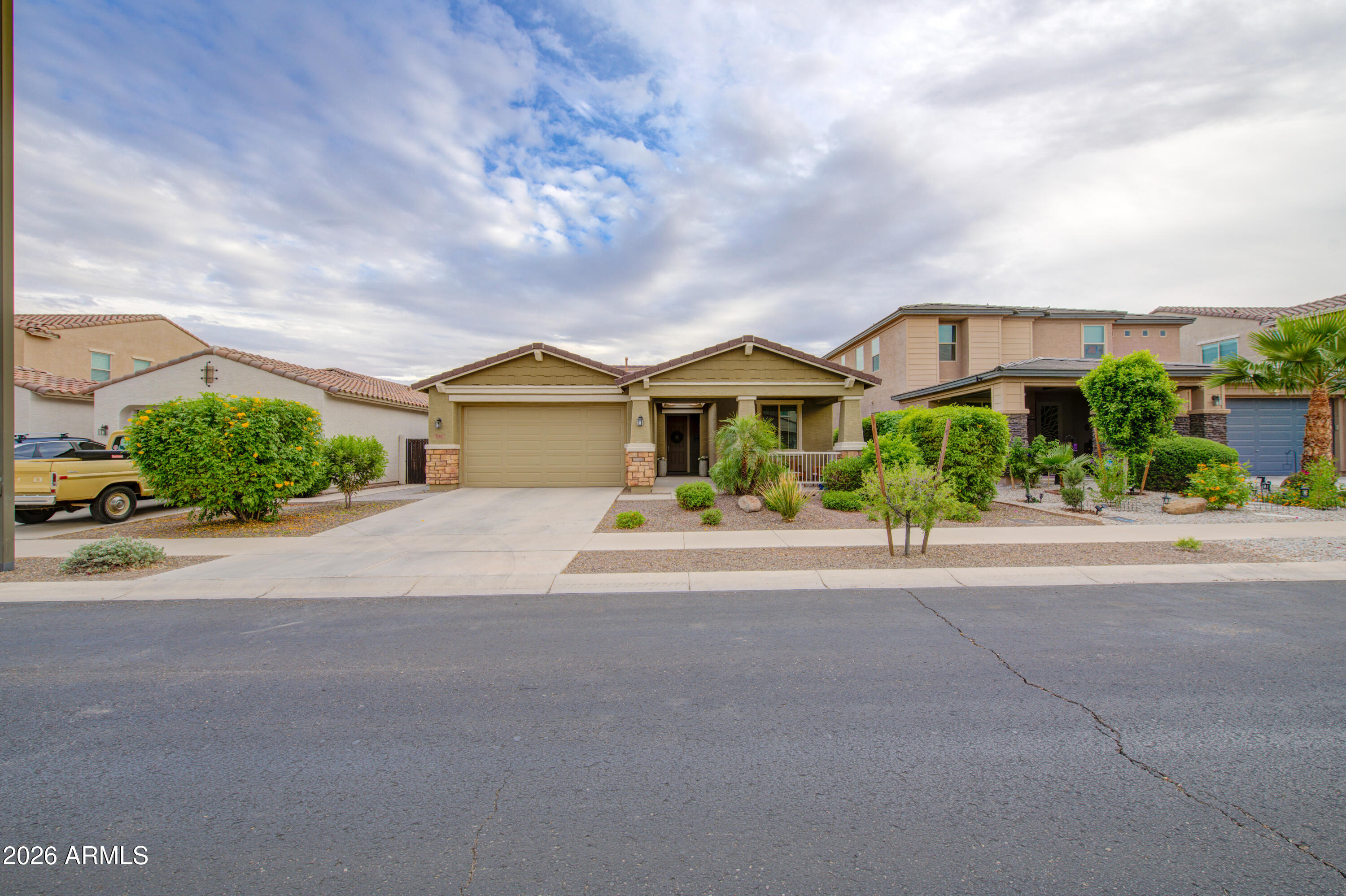 18187 W VIA MONTOYA Drive