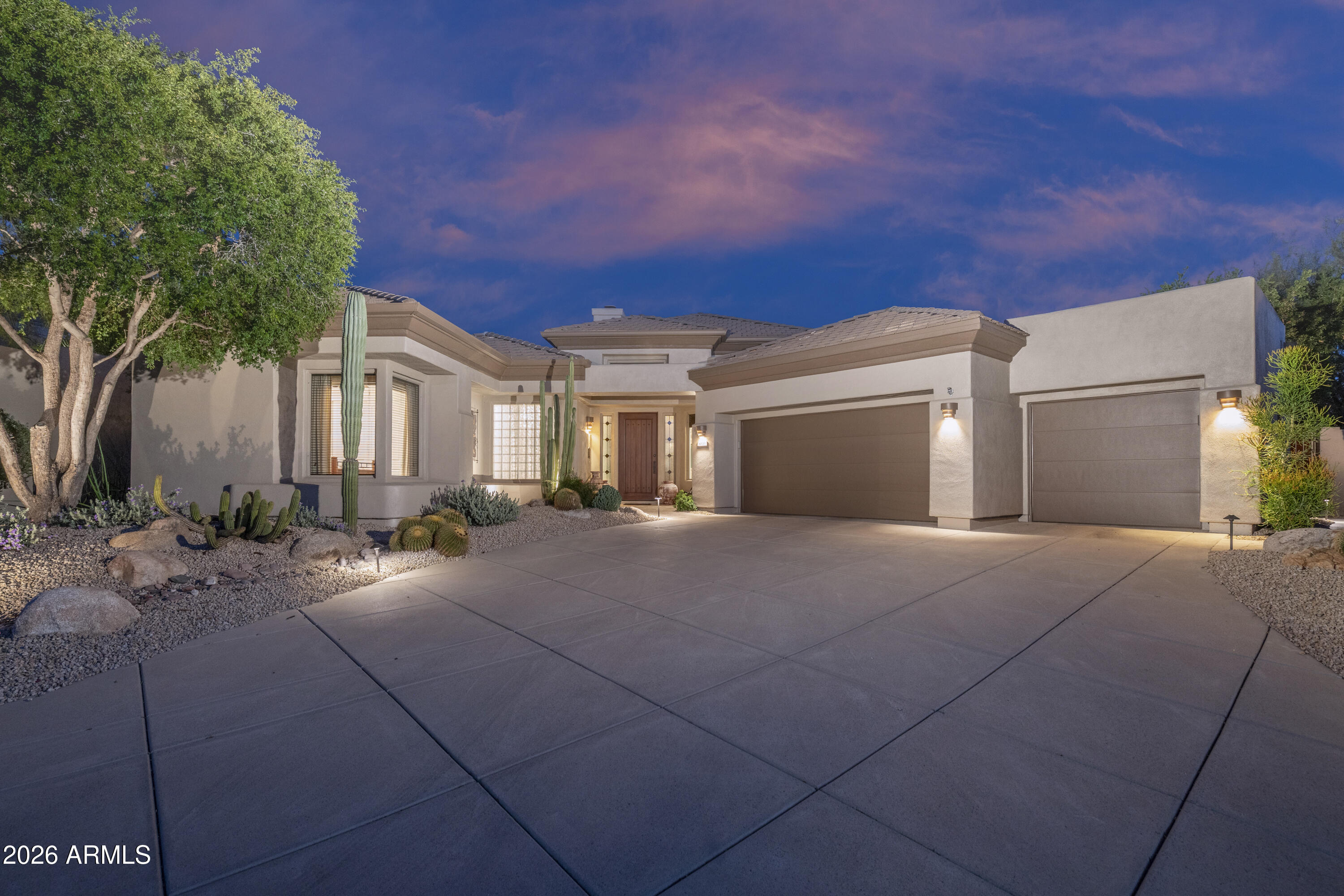 6333 E CHUPAROSA Drive