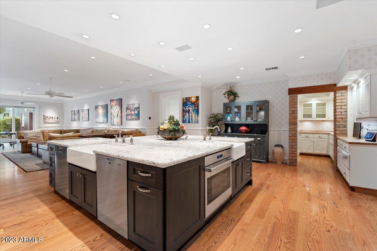 Corona Vista - Residential