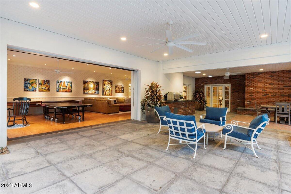Corona Vista - Residential