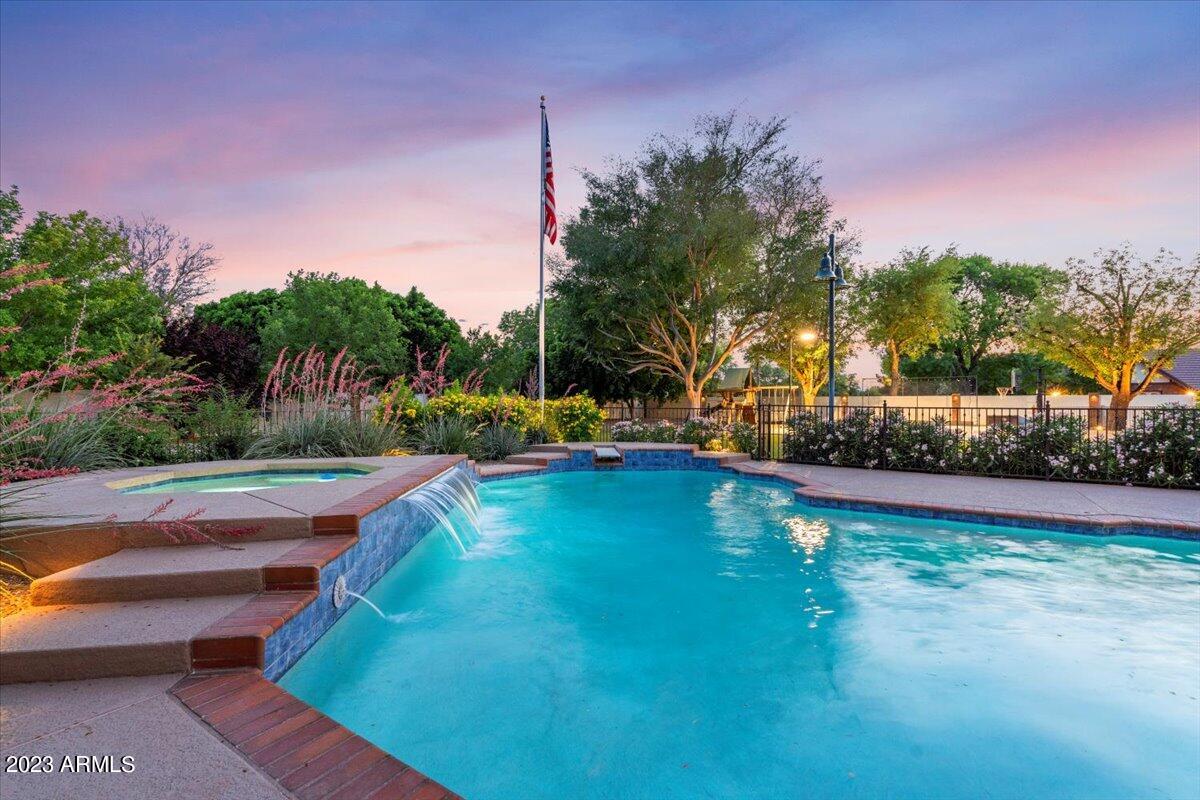Corona Vista - Residential