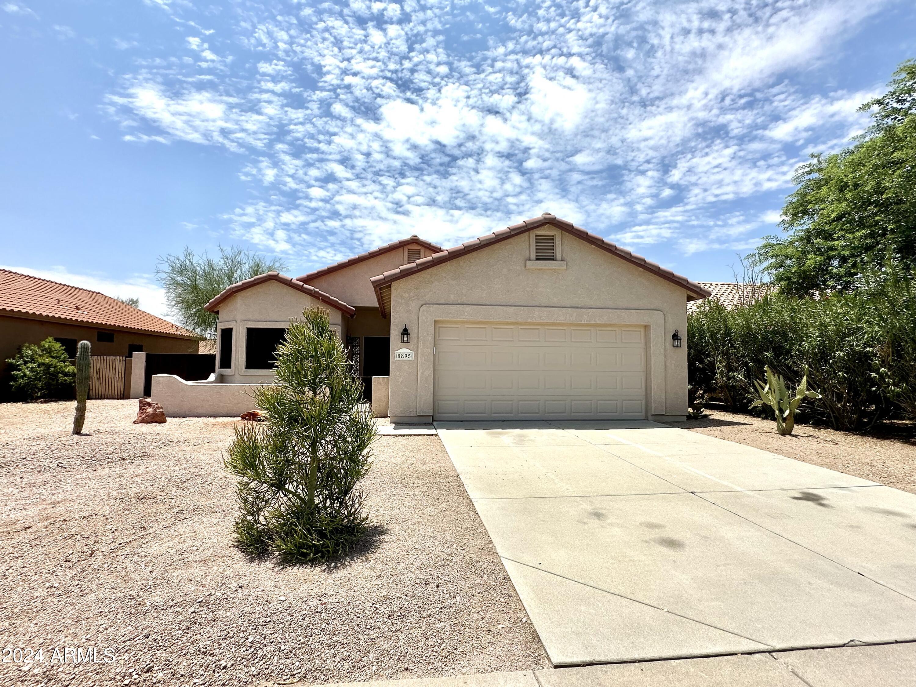 View Gold Canyon, AZ 85118 house