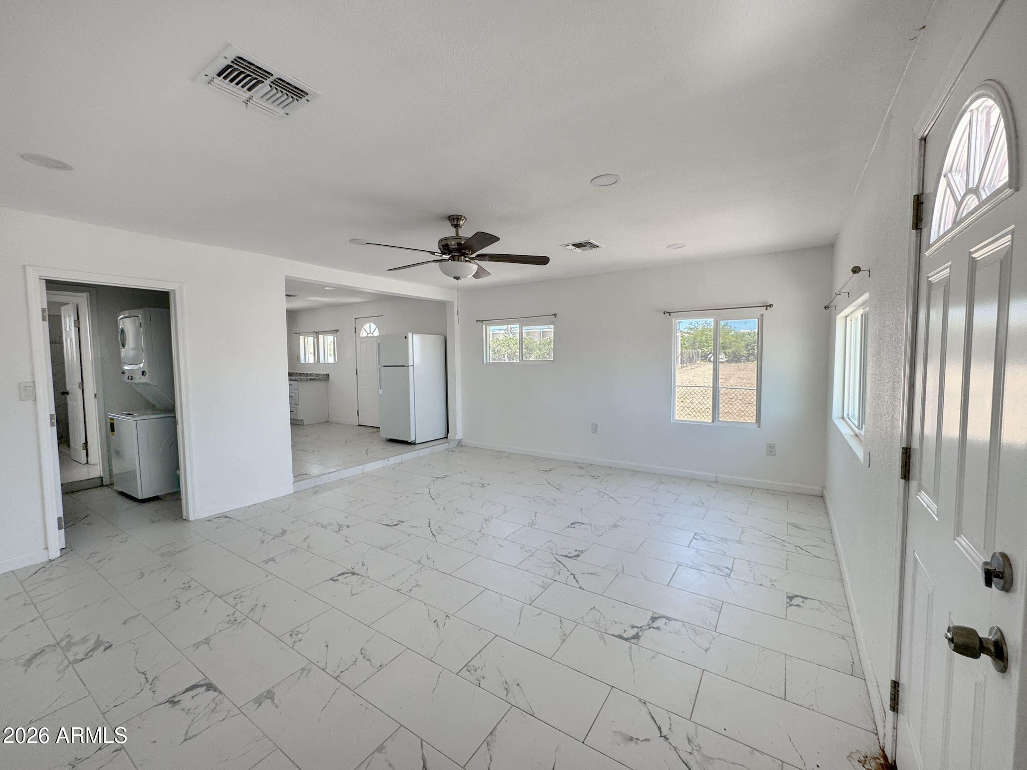 308 E DATE Avenue