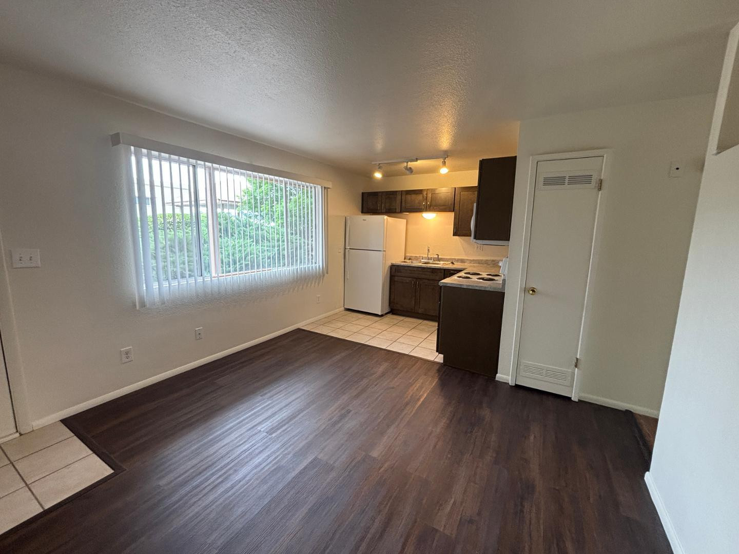 1200 Lanny Avenue Apt 22