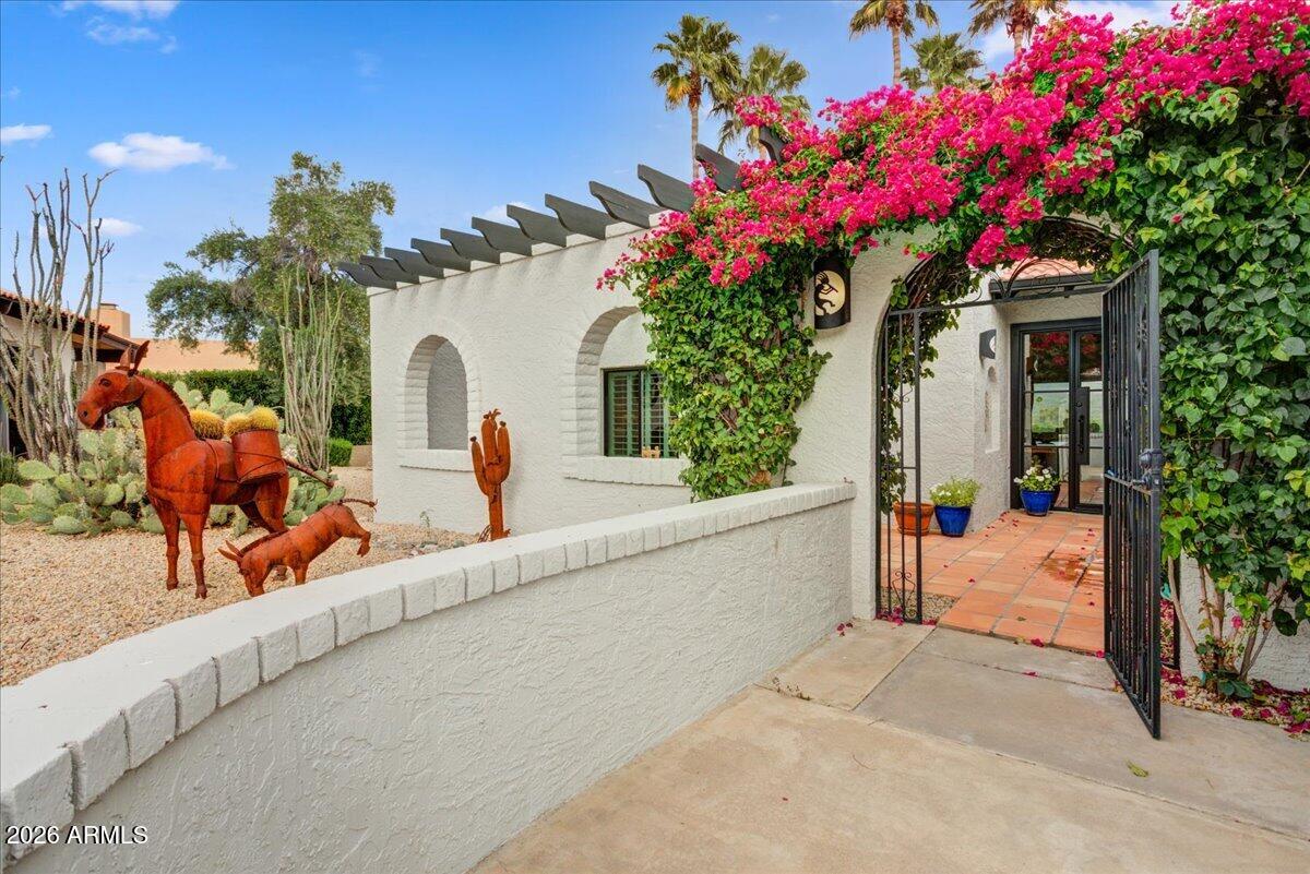 18810 E Chinle Drive