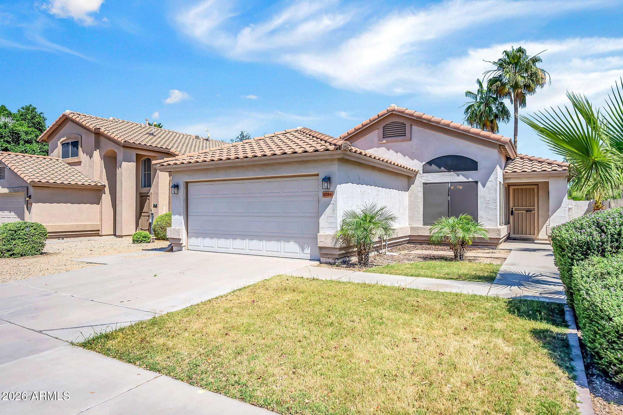 1284 W KINGBIRD Drive