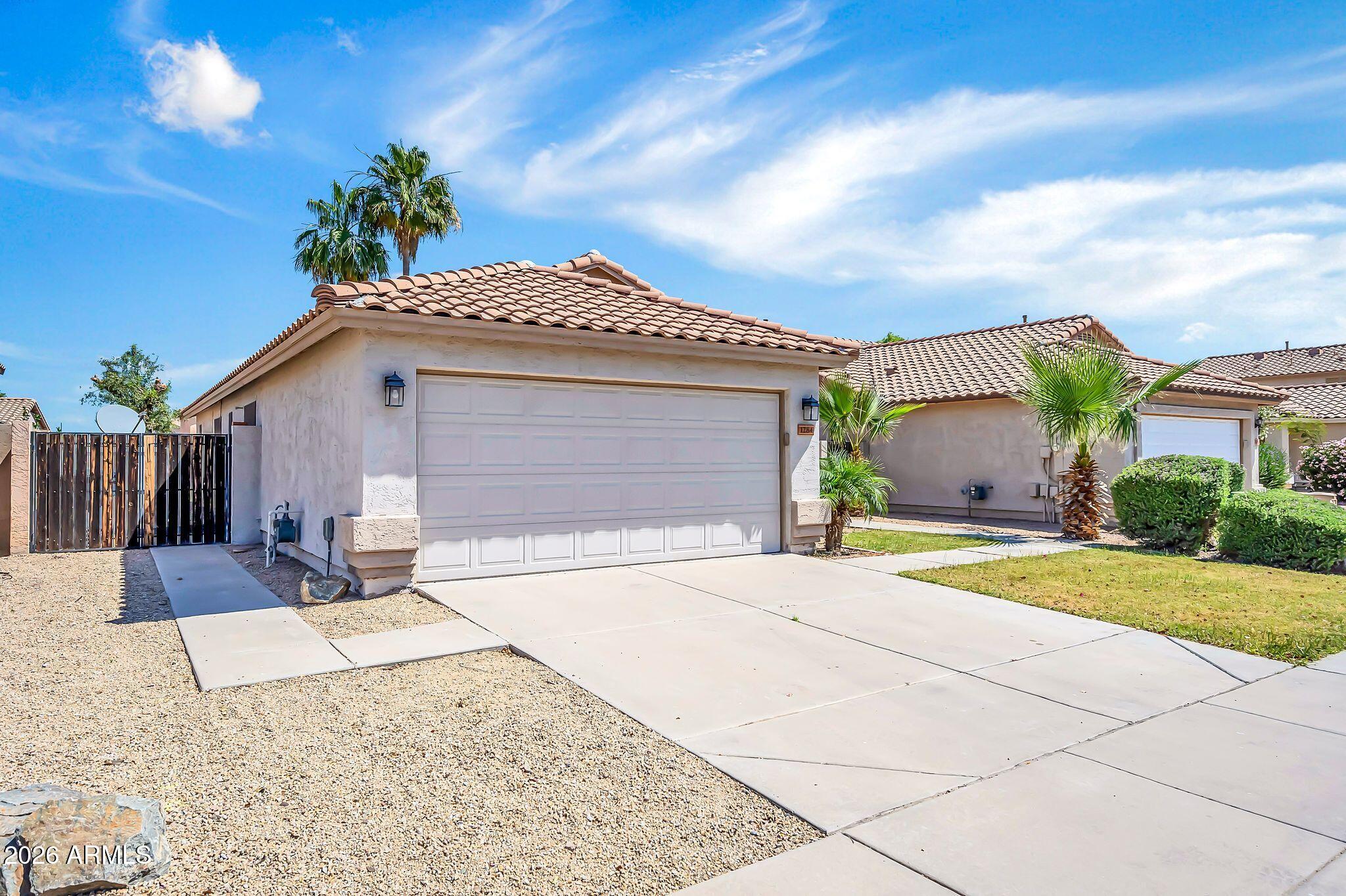 1284 W KINGBIRD Drive