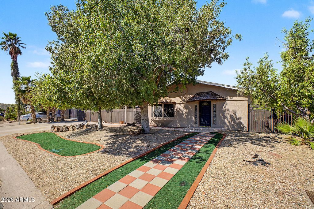 Photo of 3612 W Lone Cactus Drive, Glendale, AZ 85308 (MLS # 6997136)