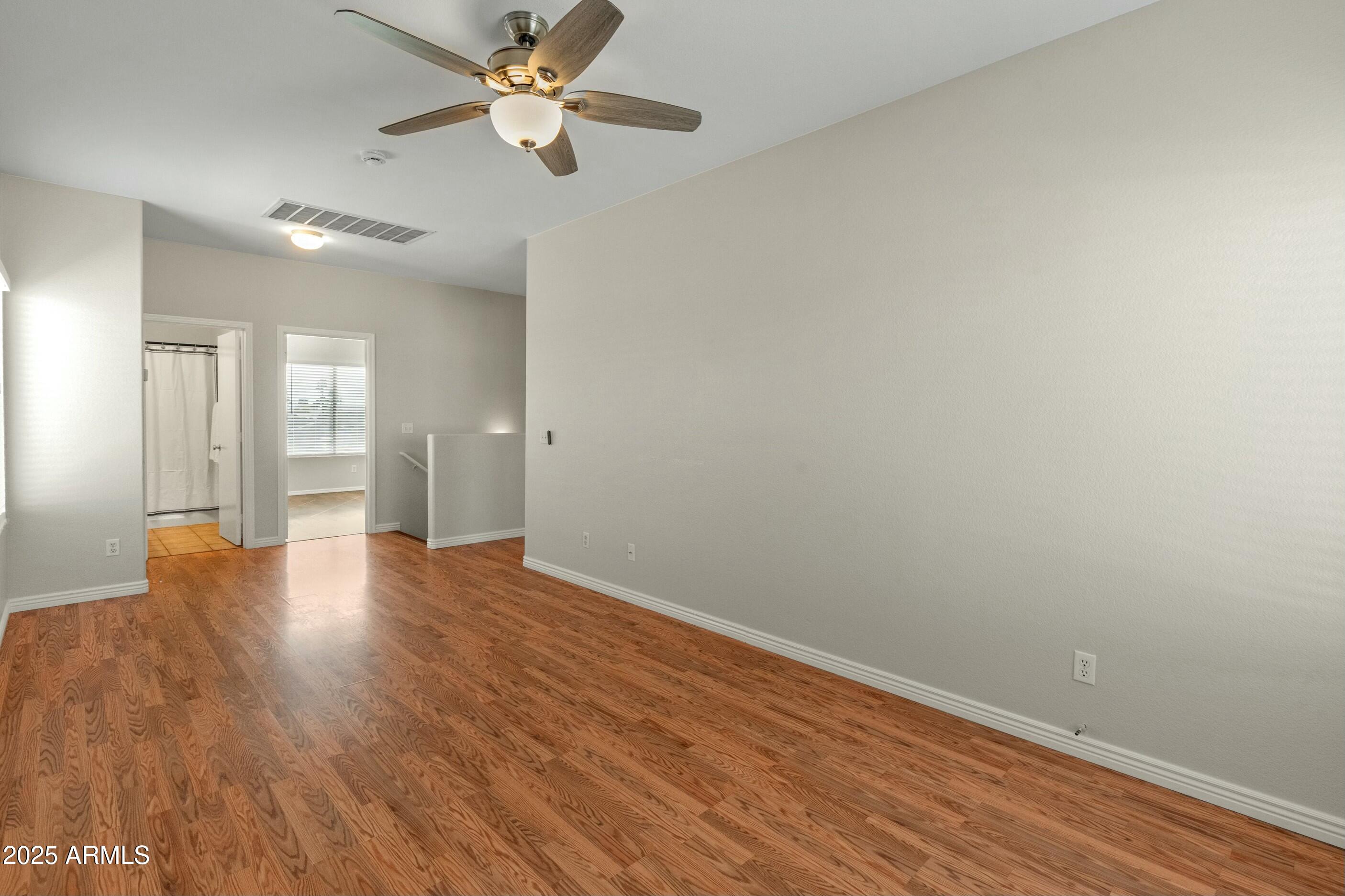 Goodyear, Arizona 85338, United States, 3 Bedrooms Bedrooms, ,3 BathroomsBathrooms,Residential,Pending,7925