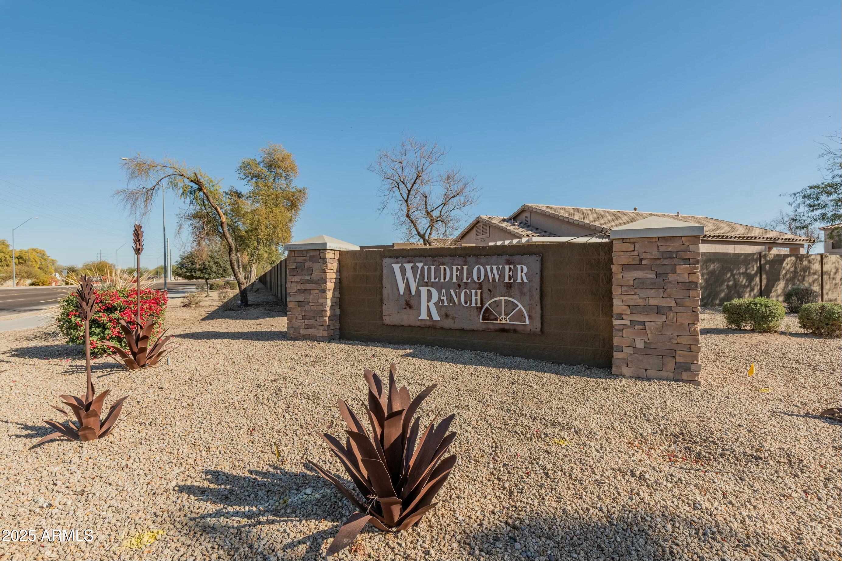 Goodyear, Arizona 85338, United States, 3 Bedrooms Bedrooms, ,3 BathroomsBathrooms,Residential,Pending,7925