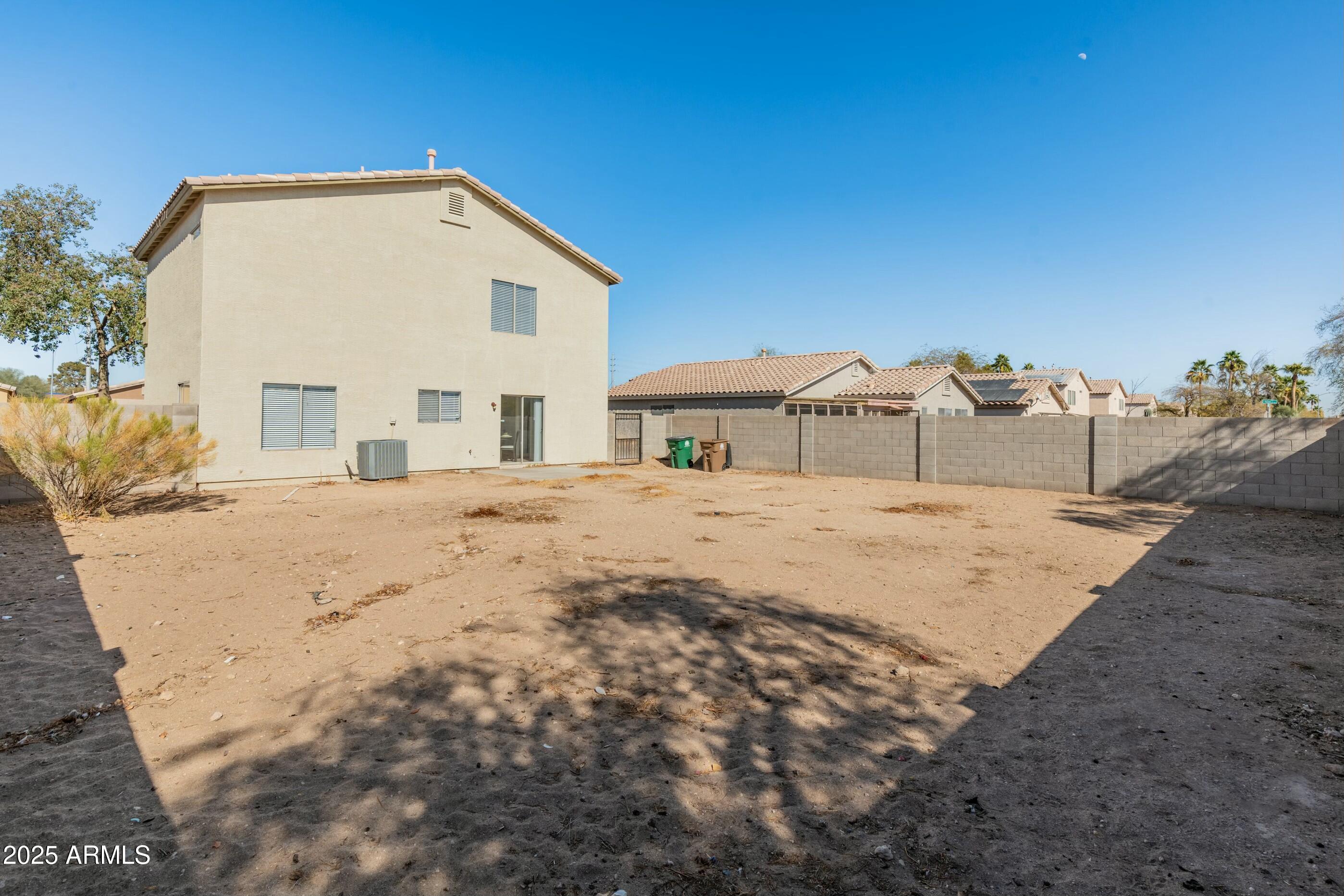 Goodyear, Arizona 85338, United States, 3 Bedrooms Bedrooms, ,3 BathroomsBathrooms,Residential,Pending,7925