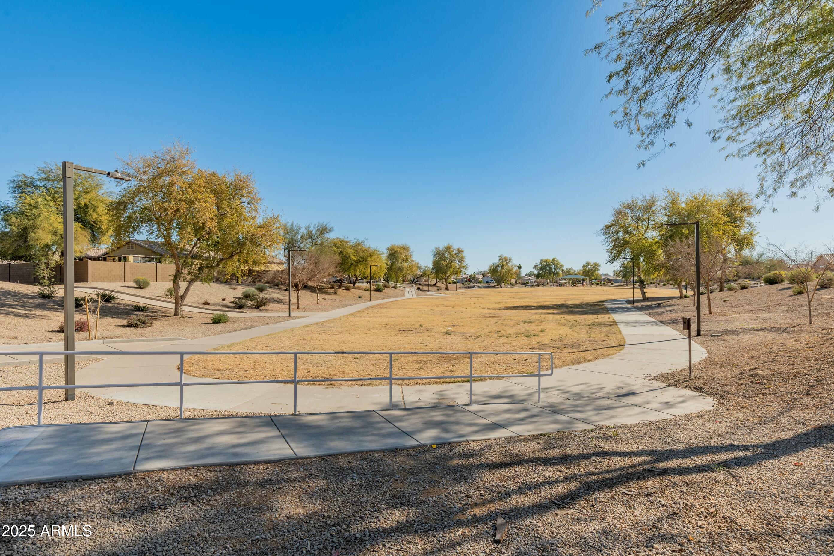 Goodyear, Arizona 85338, United States, 3 Bedrooms Bedrooms, ,3 BathroomsBathrooms,Residential,Pending,7925