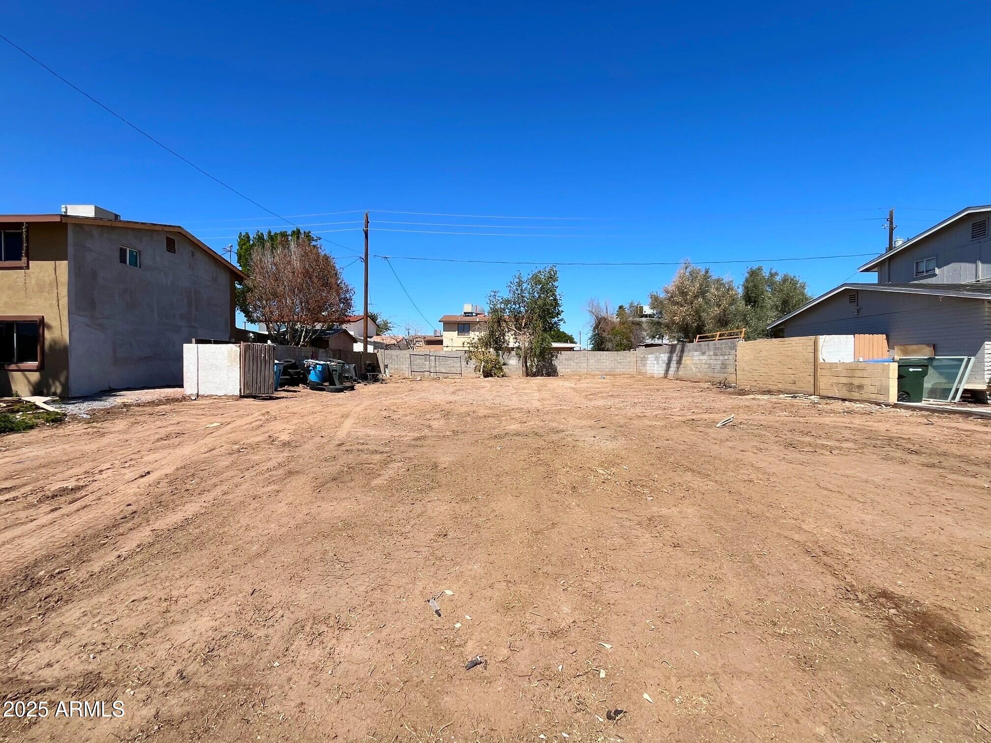 8214 W OSBORN Road 8