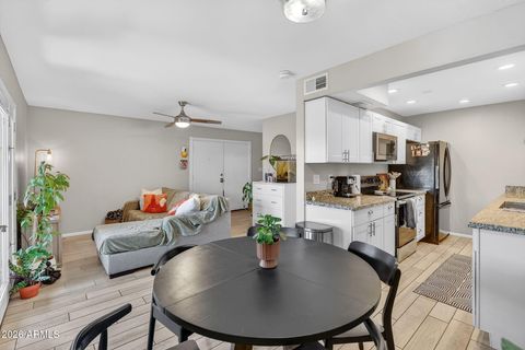 6017 W GOLDEN Lane Glendale AZ 85302