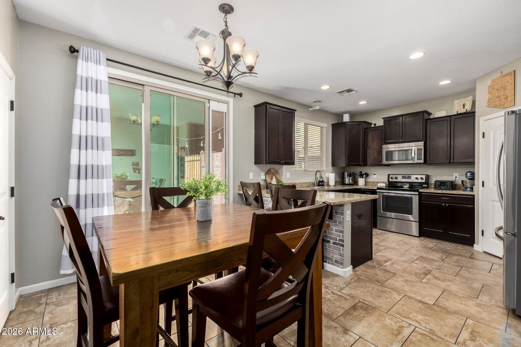 Photo of 1368 S Ponderosa Drive, Gilbert, AZ 85296 (MLS # 6970208)