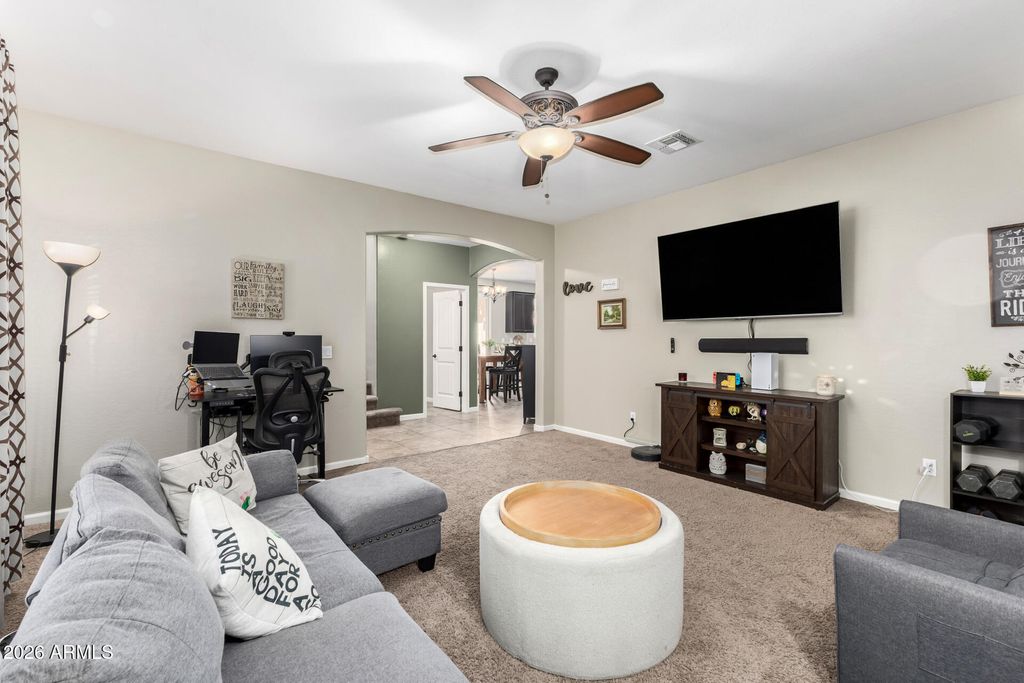 Photo of 1368 S Ponderosa Drive, Gilbert, AZ 85296 (MLS # 6970208)