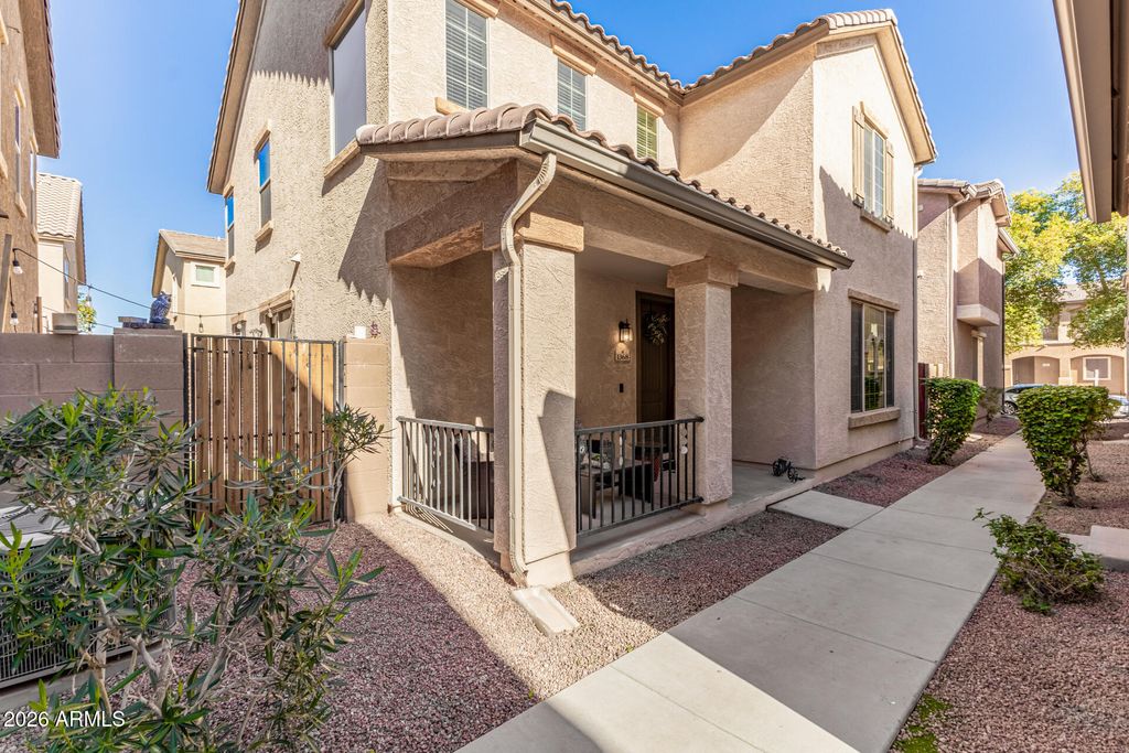 Photo of 1368 S Ponderosa Drive, Gilbert, AZ 85296 (MLS # 6970208)