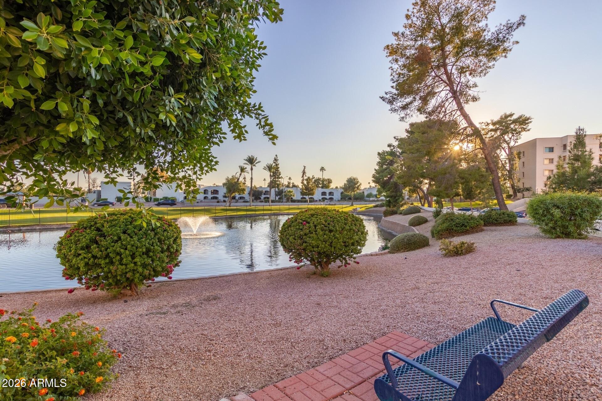 SCOTTSDALE SHADOWS 4 - Residential