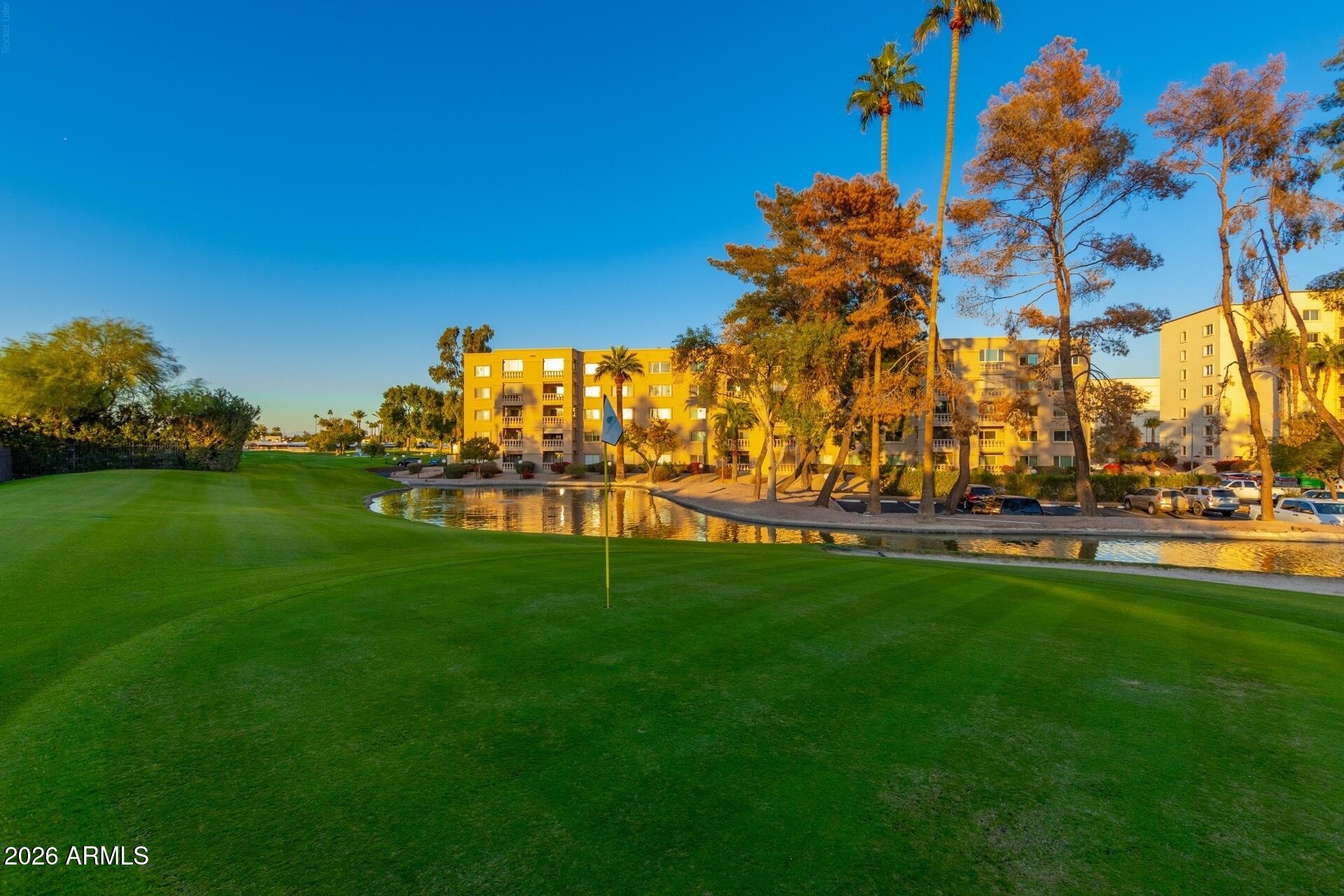 SCOTTSDALE SHADOWS 4 - Residential