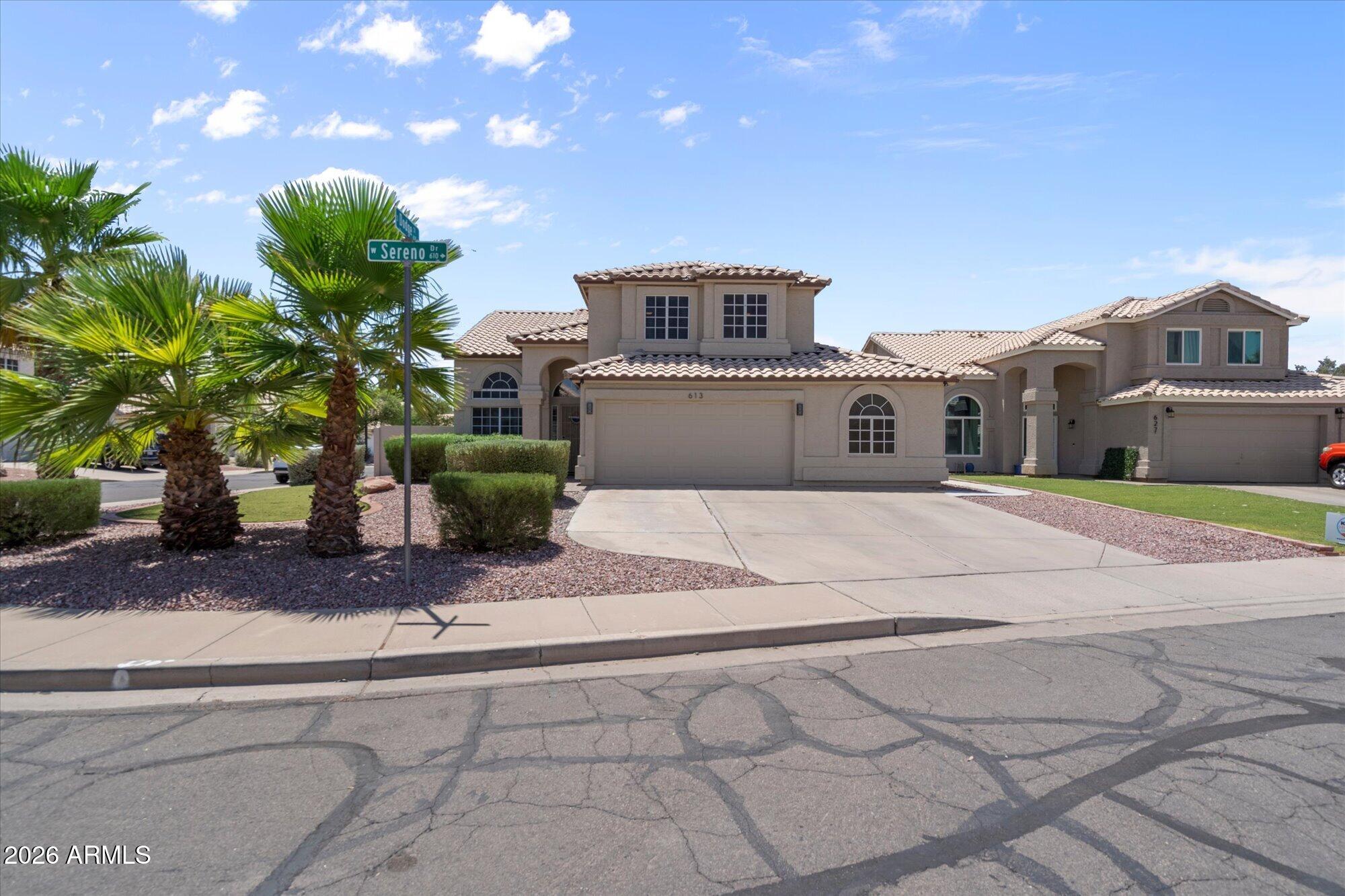 613 W SERENO Drive