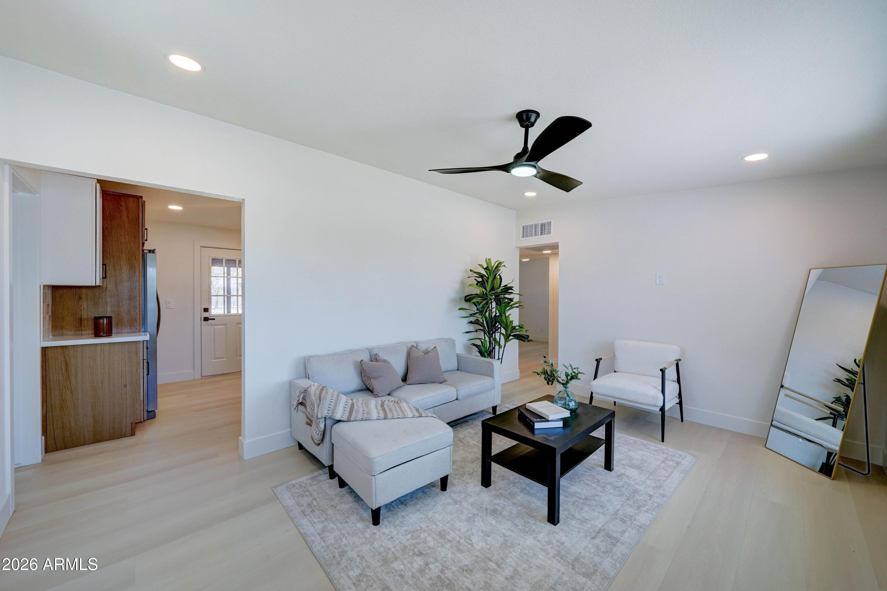 1306 W BROWN Street