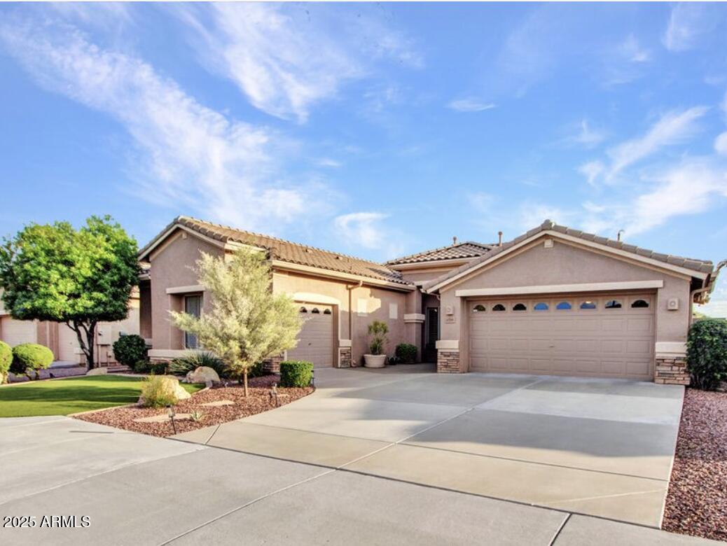 4335 W BUCKSKIN Trail