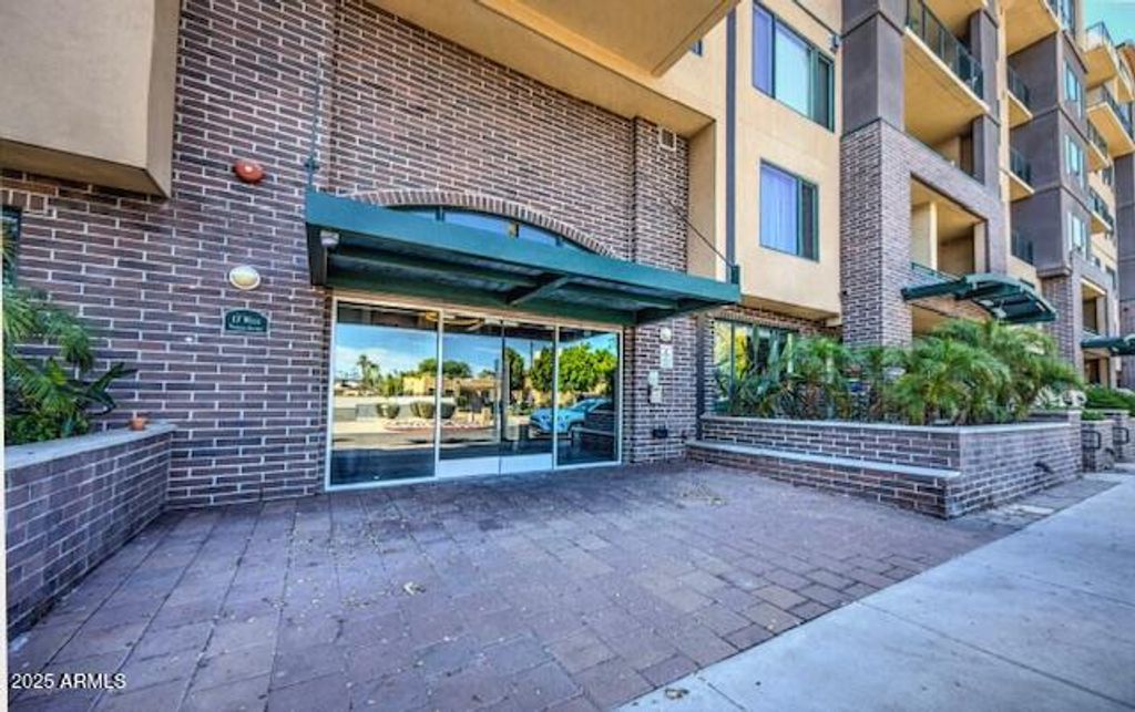 Photo of 17 W Vernon Avenue #412, Phoenix, AZ 85003 (MLS # 6860892)
