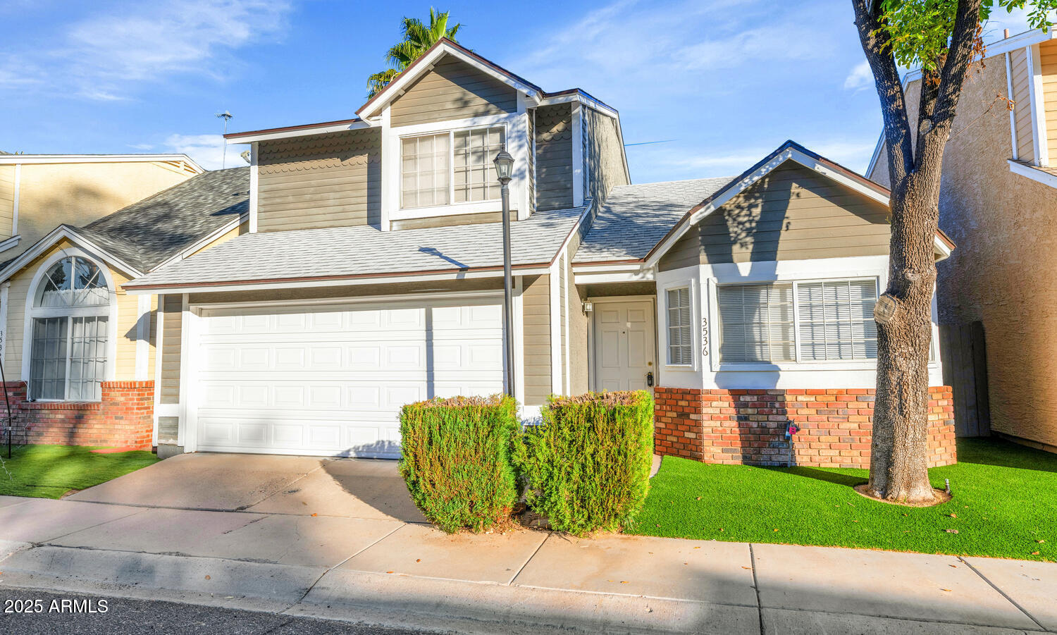 3536 E LE MARCHE Avenue