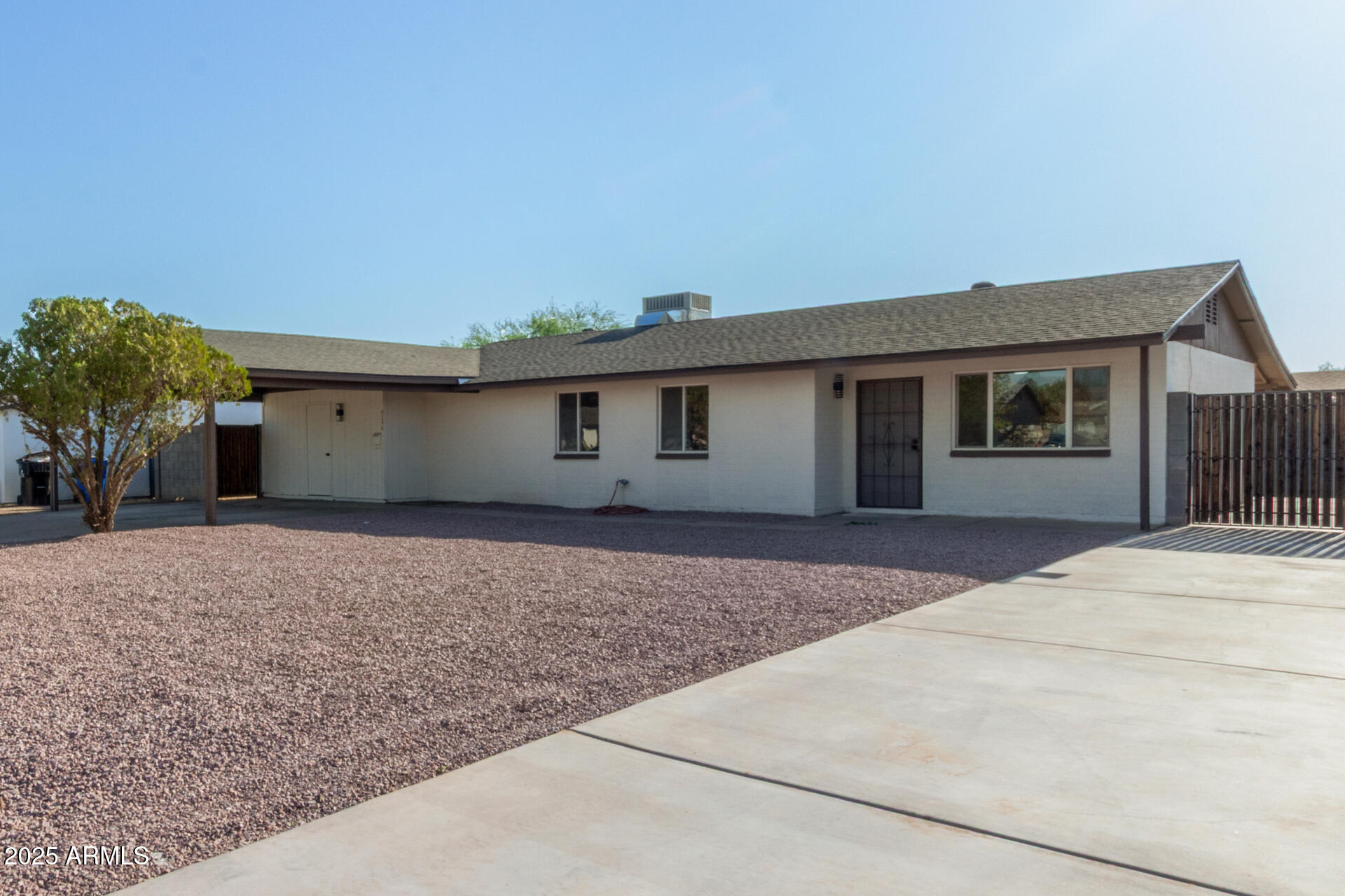 4240 N 73RD Avenue