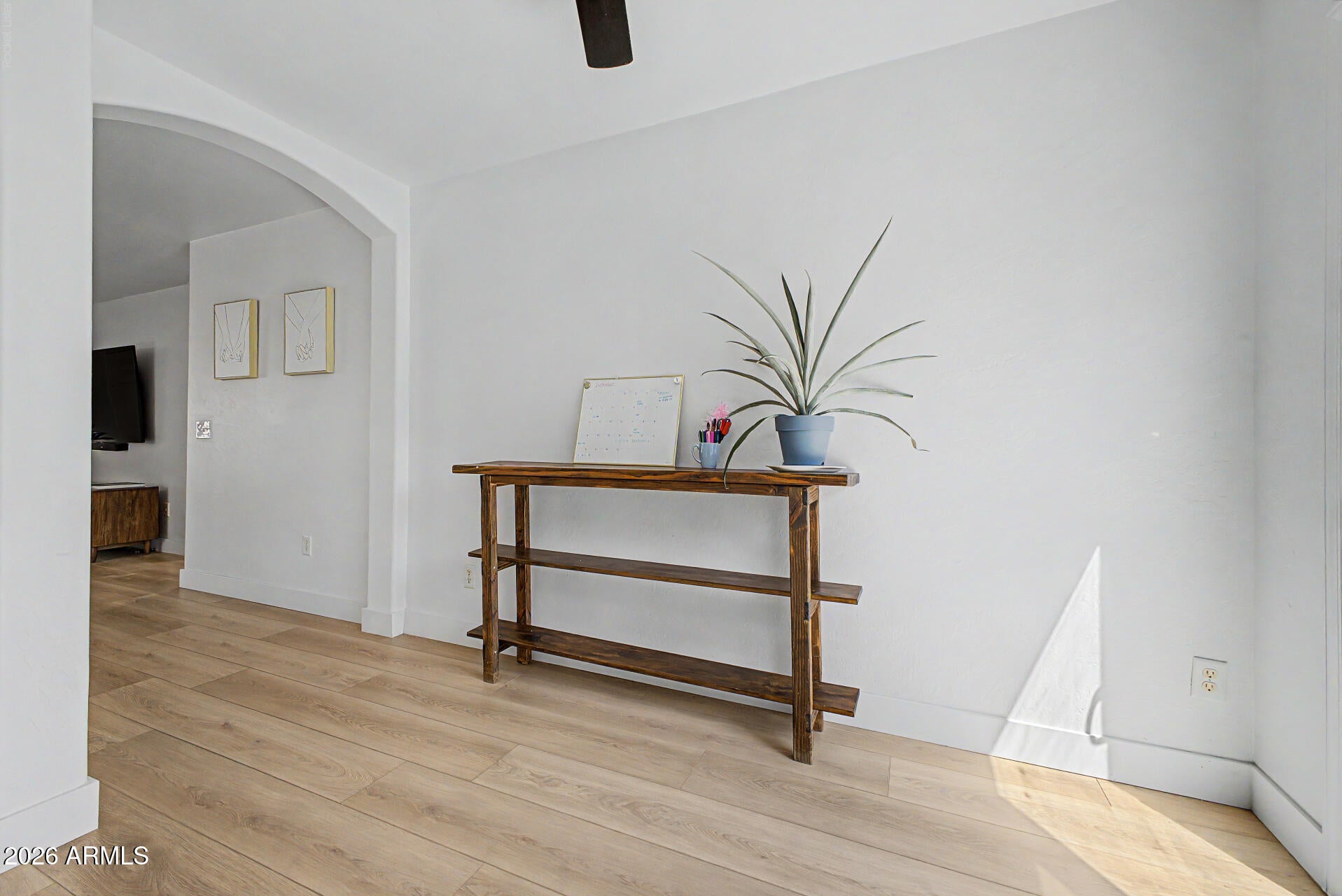 2253 S GORDON --