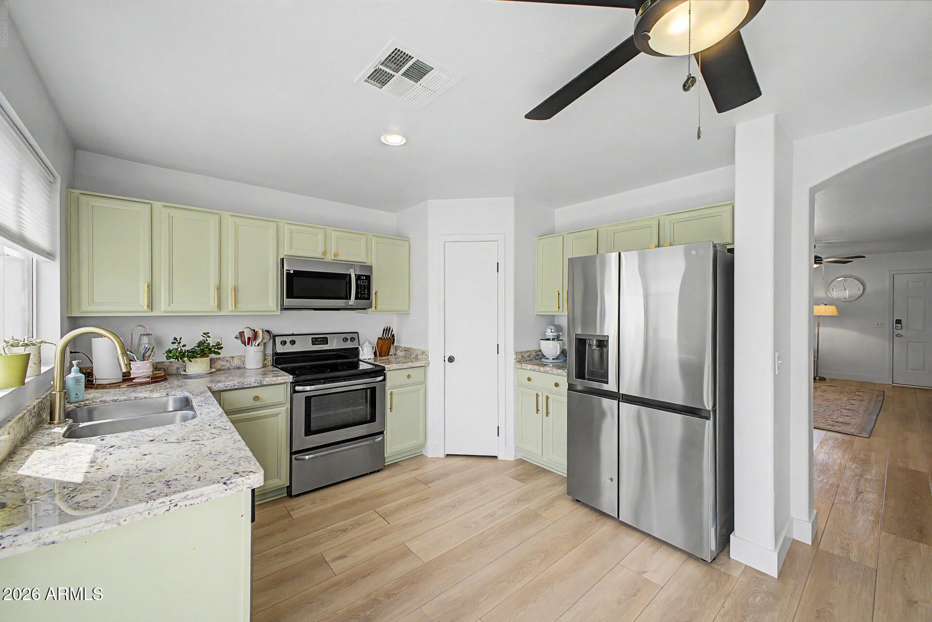 2253 S GORDON --