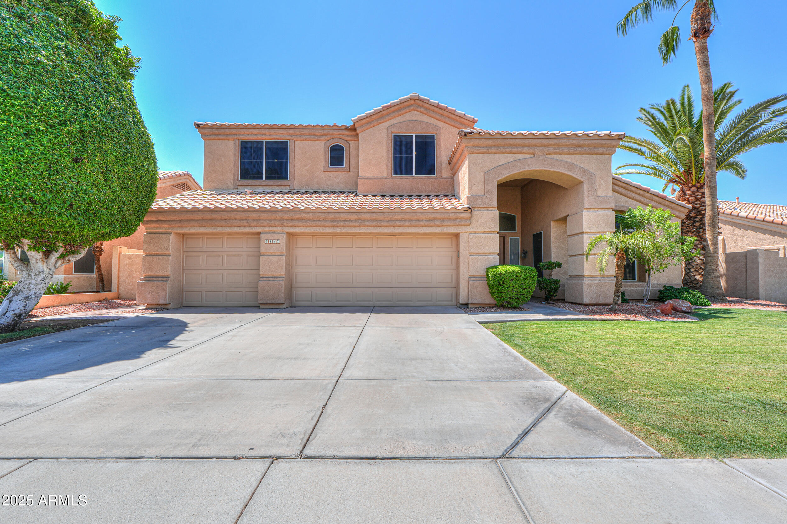 1811 W WISTERIA Drive