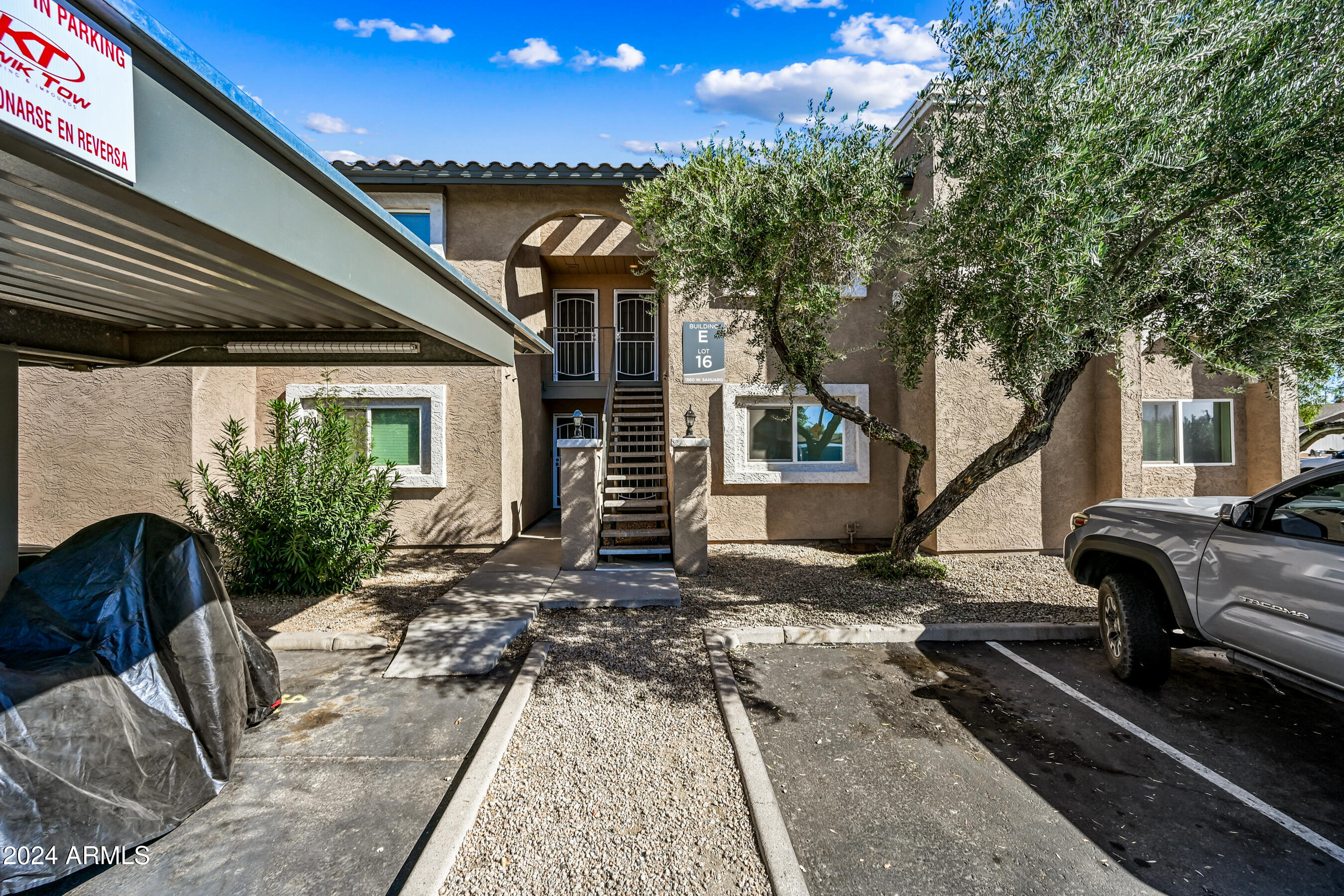 1560 W Sahuaro Drive 1