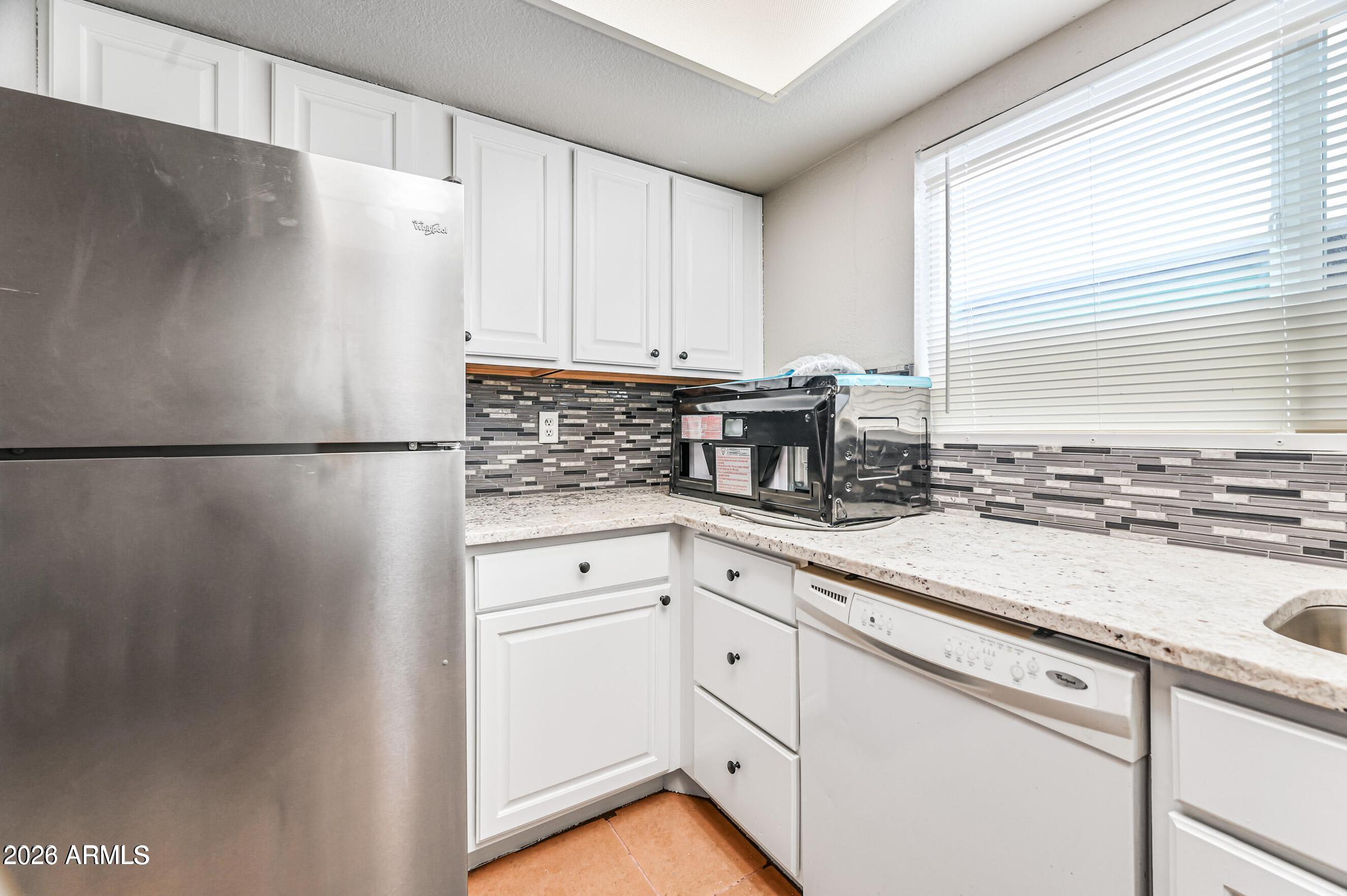 1560 W Sahuaro Drive 1