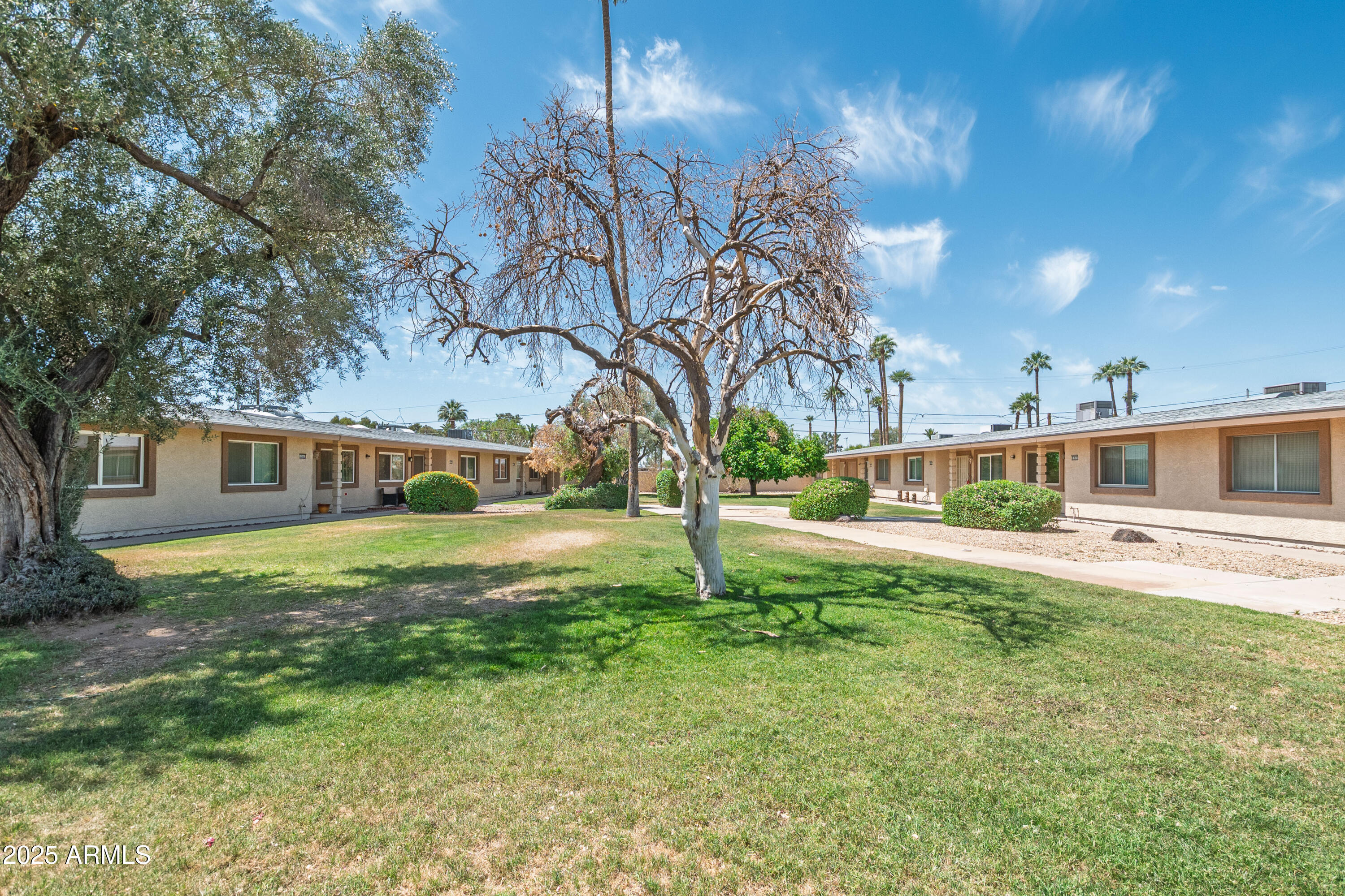 10559 W COGGINS Drive