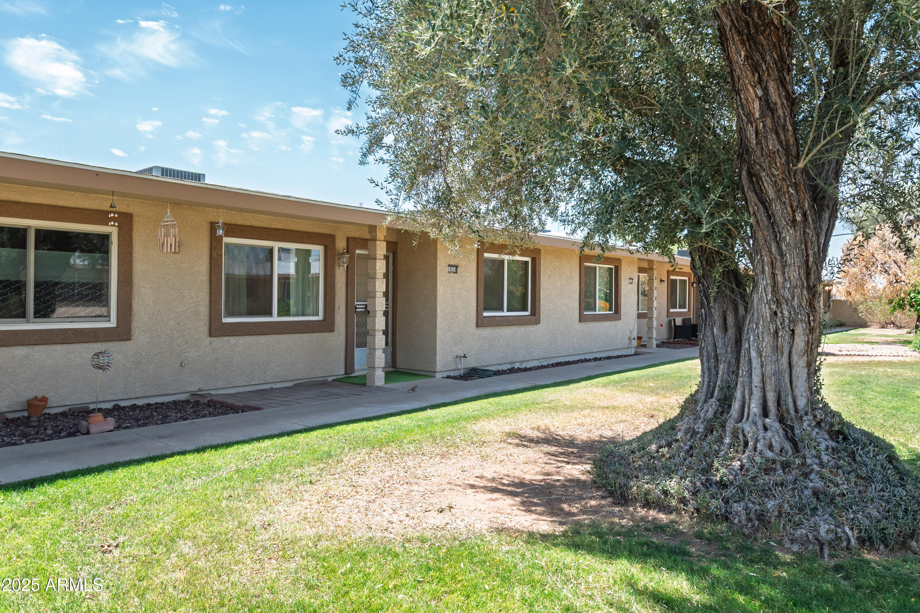 10559 W COGGINS Drive
