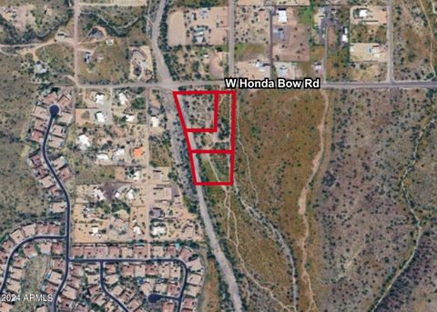 755 W Honda Bow Road - Phoenix AZ 85086