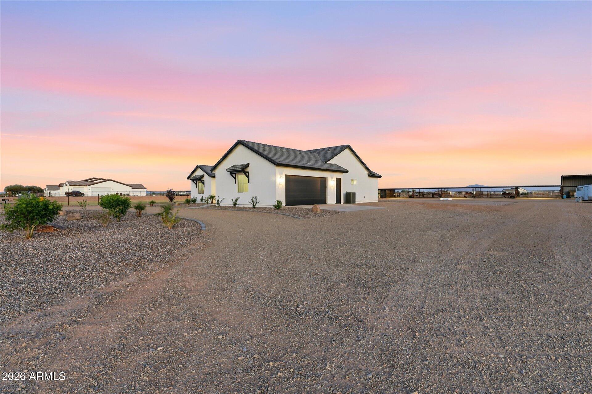 3655 E Graythorn Way