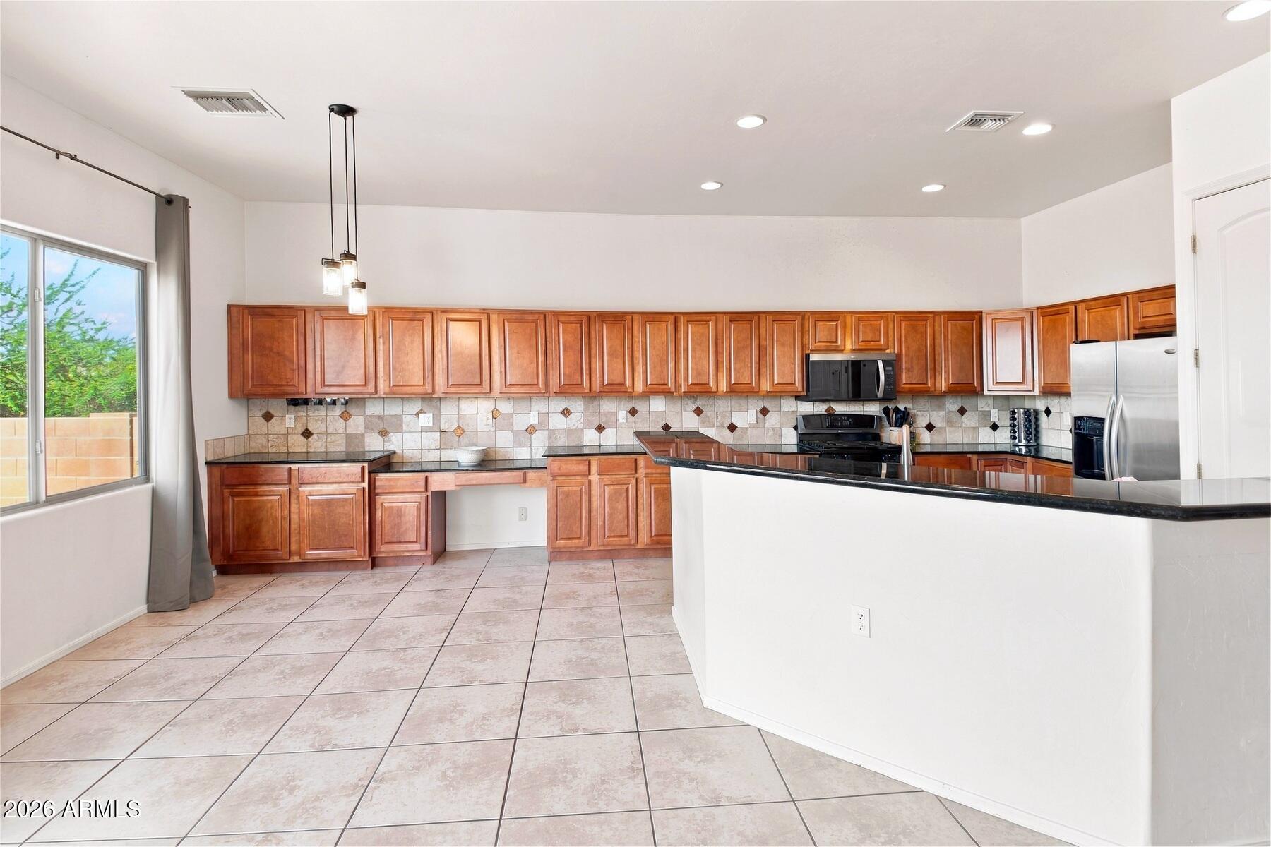 1468 W Big Room Place