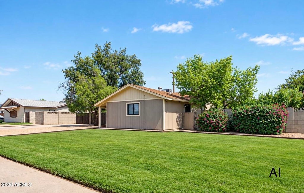 Photo of 5501 N 62nd Drive, Glendale, AZ 85301 (MLS # 7085850)