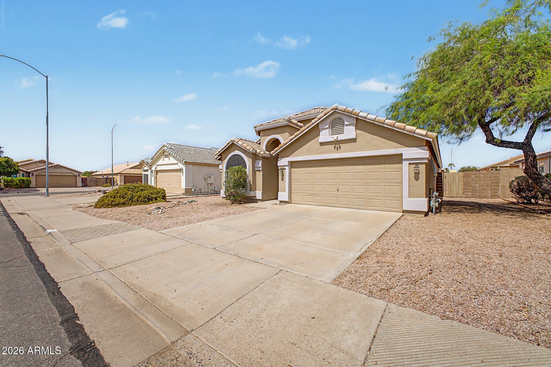 4322 E BRAMBLE Circle