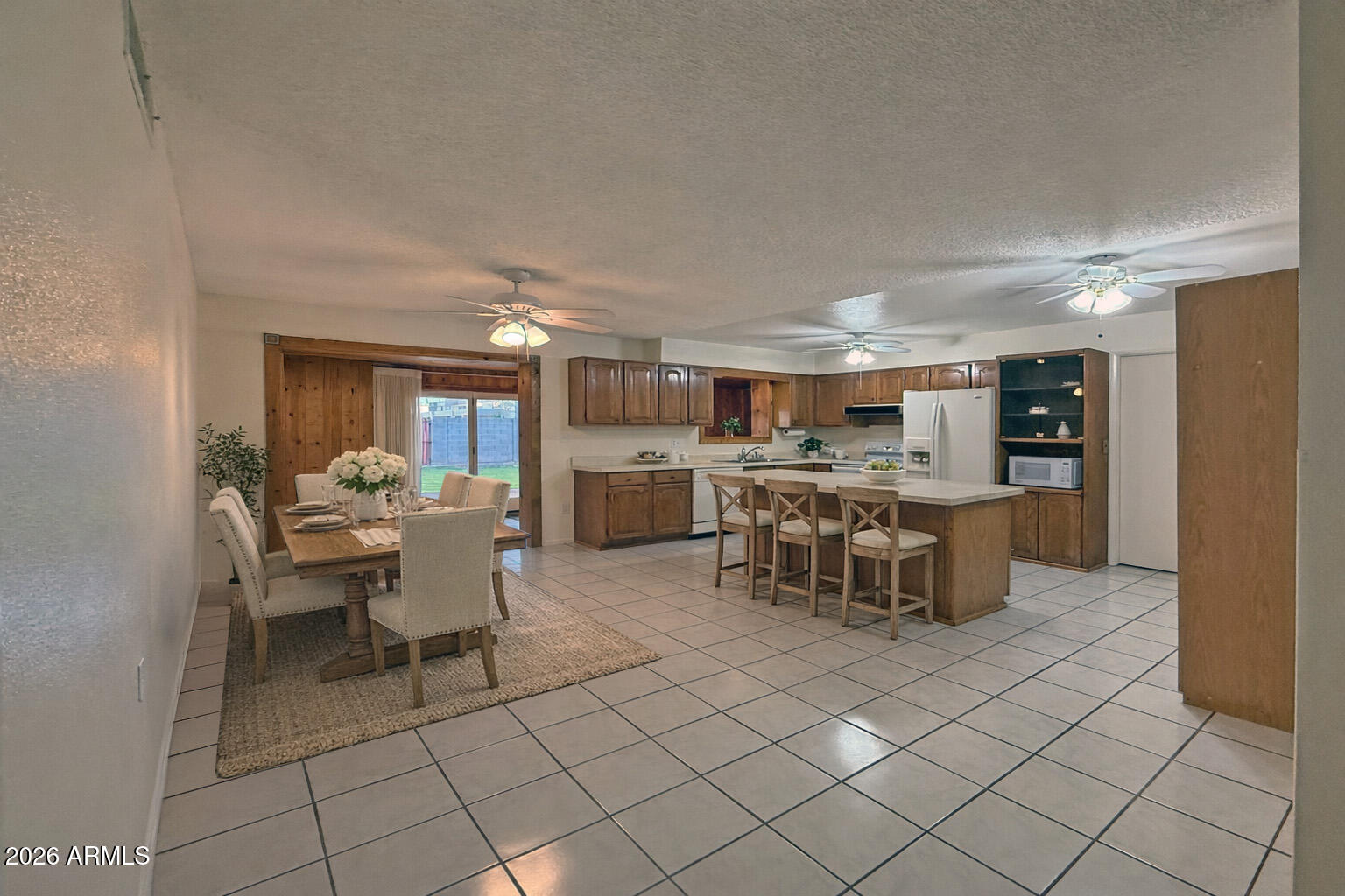 6204 S COLLEGE Avenue