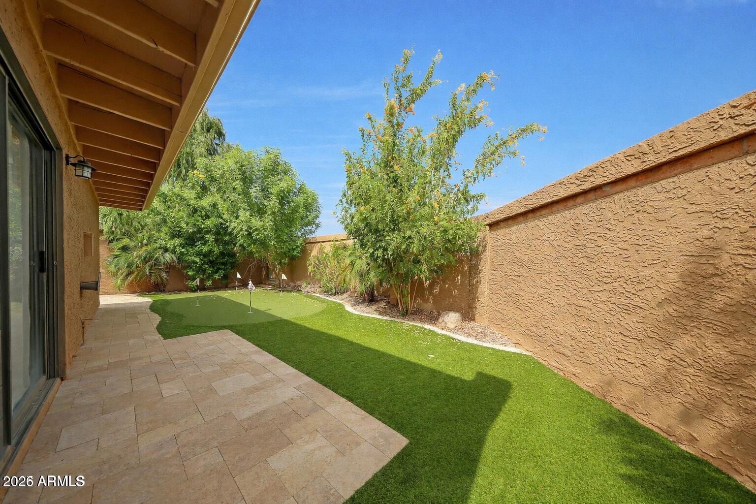 SCOTTSDALE VISTA NORTH TOWNHOMES - Residential