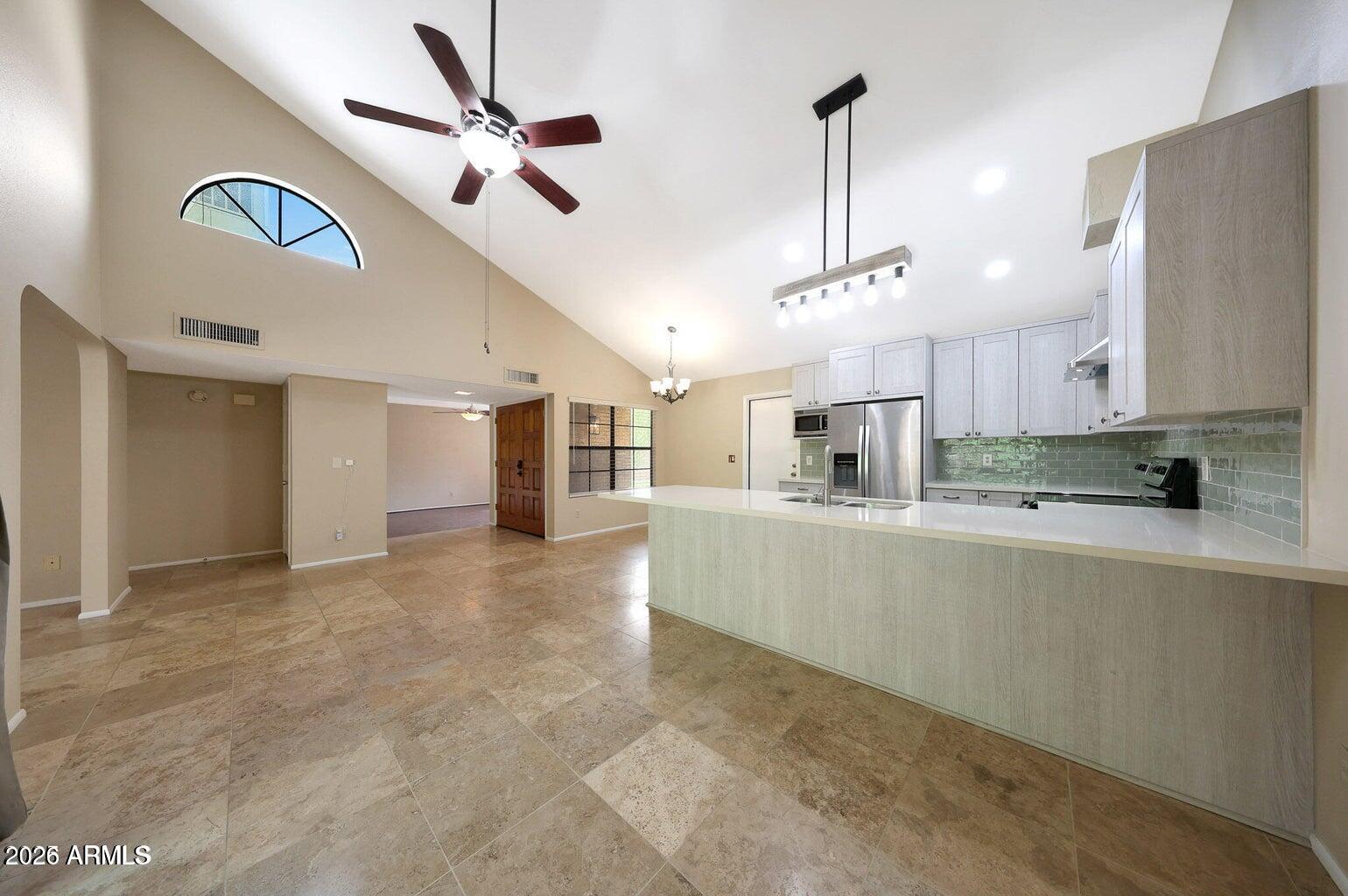 SCOTTSDALE VISTA NORTH TOWNHOMES - Residential