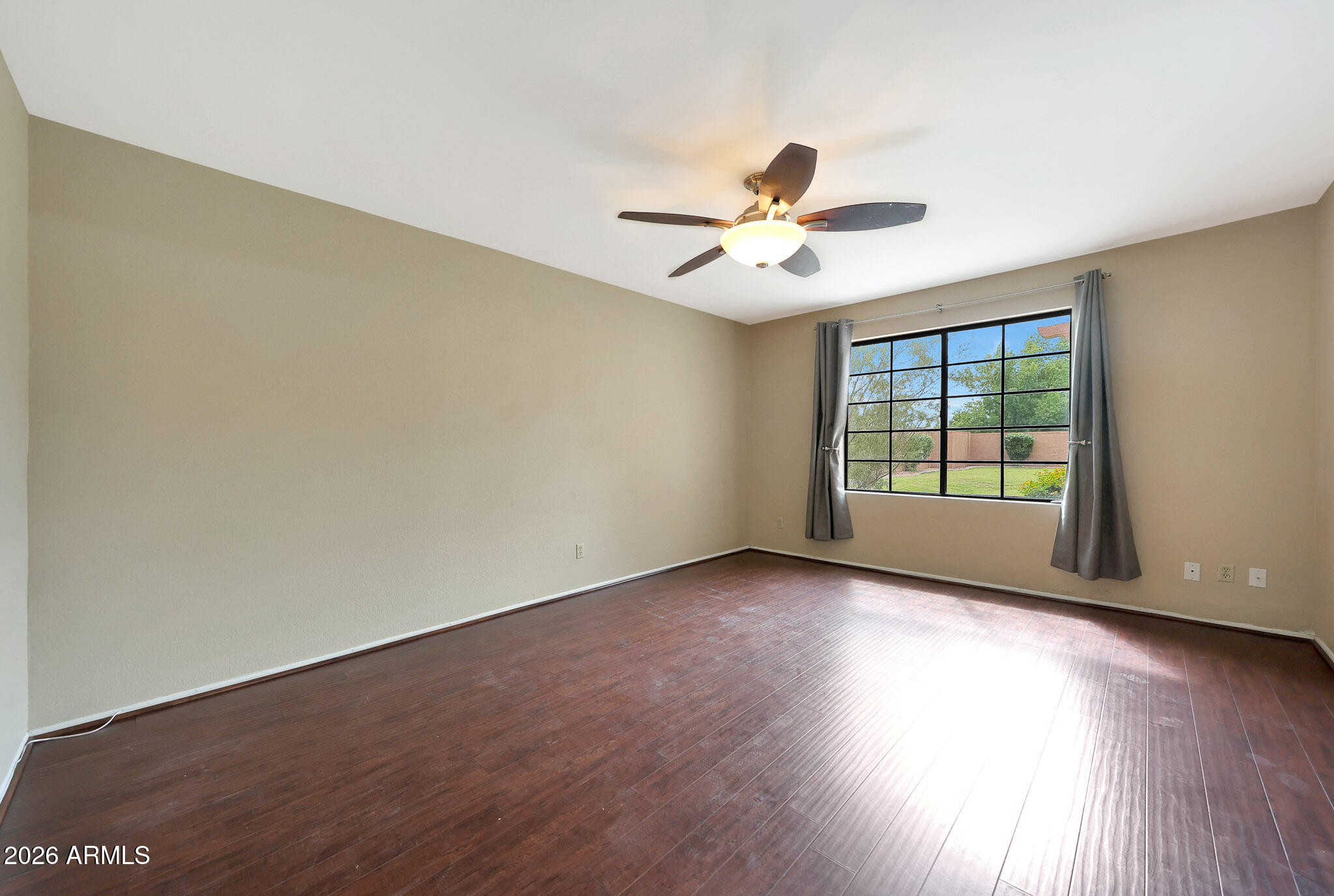SCOTTSDALE VISTA NORTH TOWNHOMES - Residential