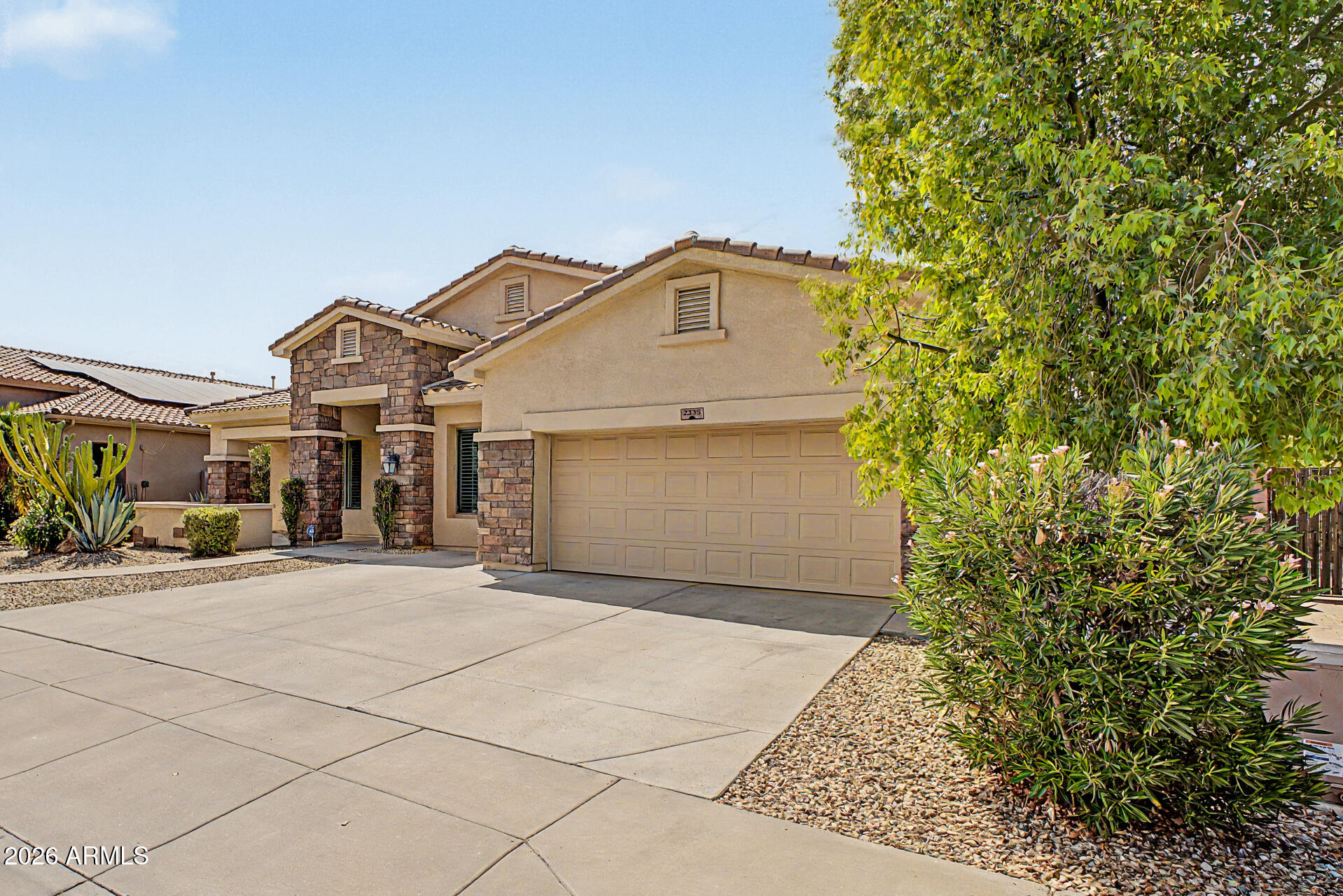 2335 W MAYA Way